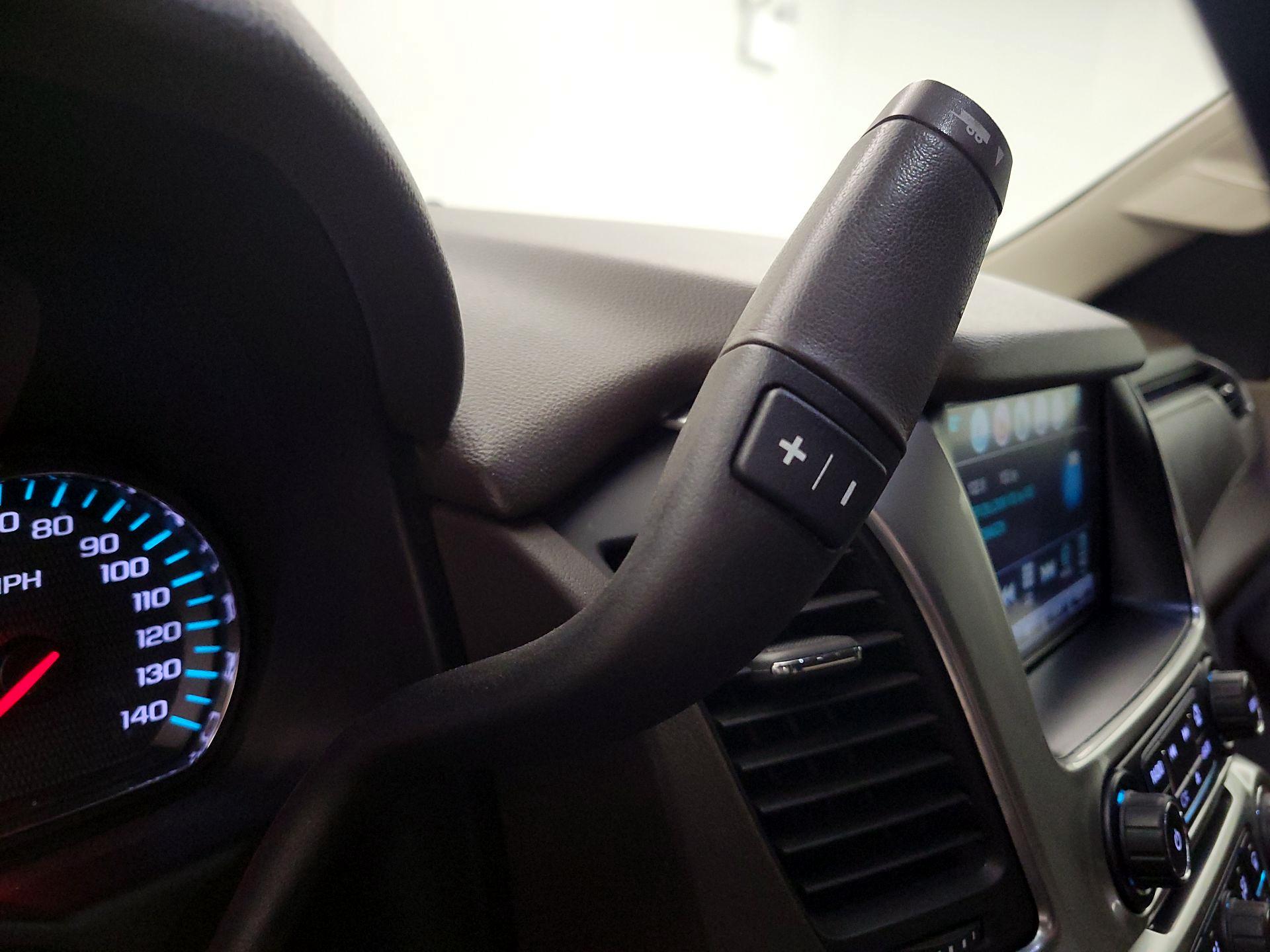 Thumbnail: 2019 Chevrolet Tahoe - 17