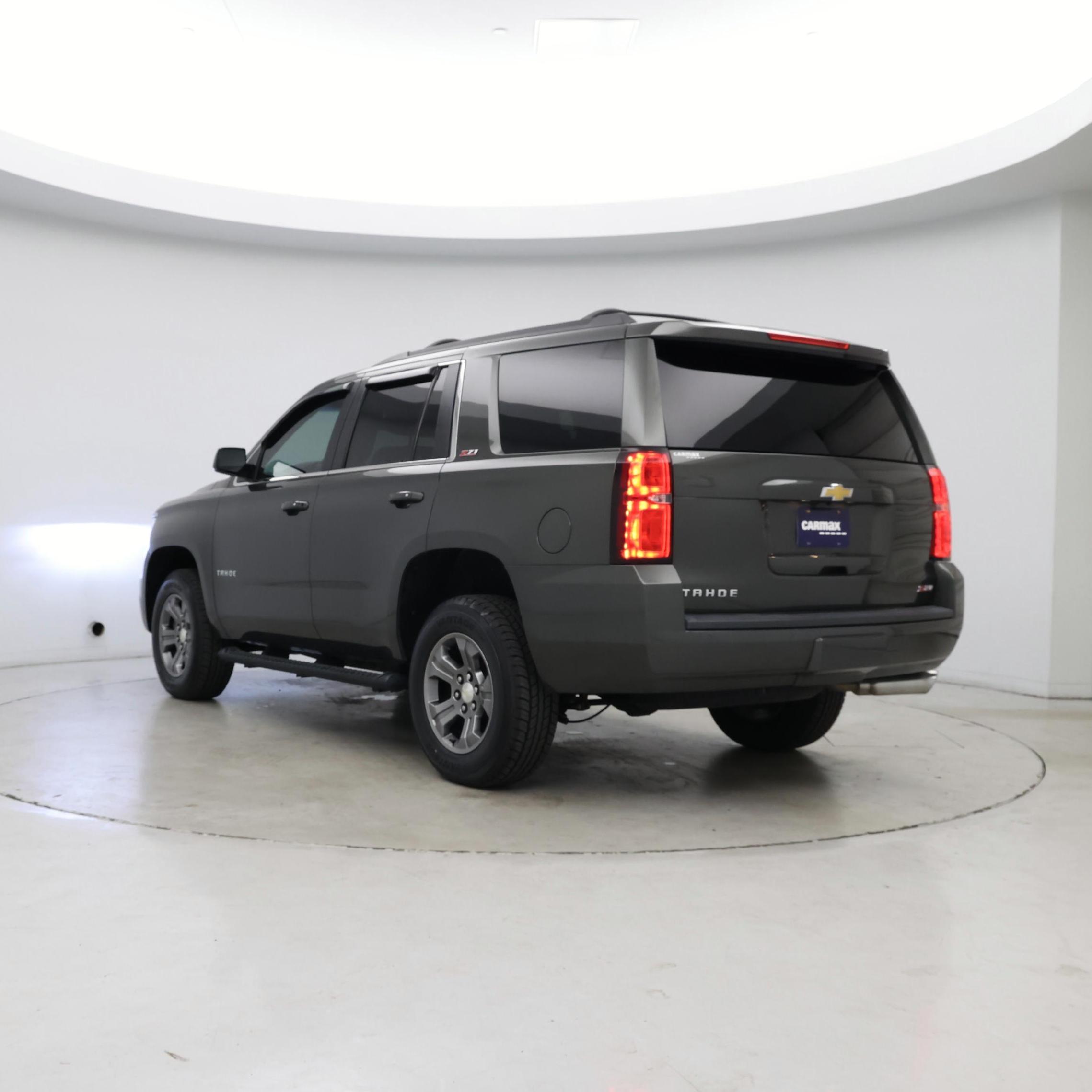 Thumbnail: 2019 Chevrolet Tahoe - 2