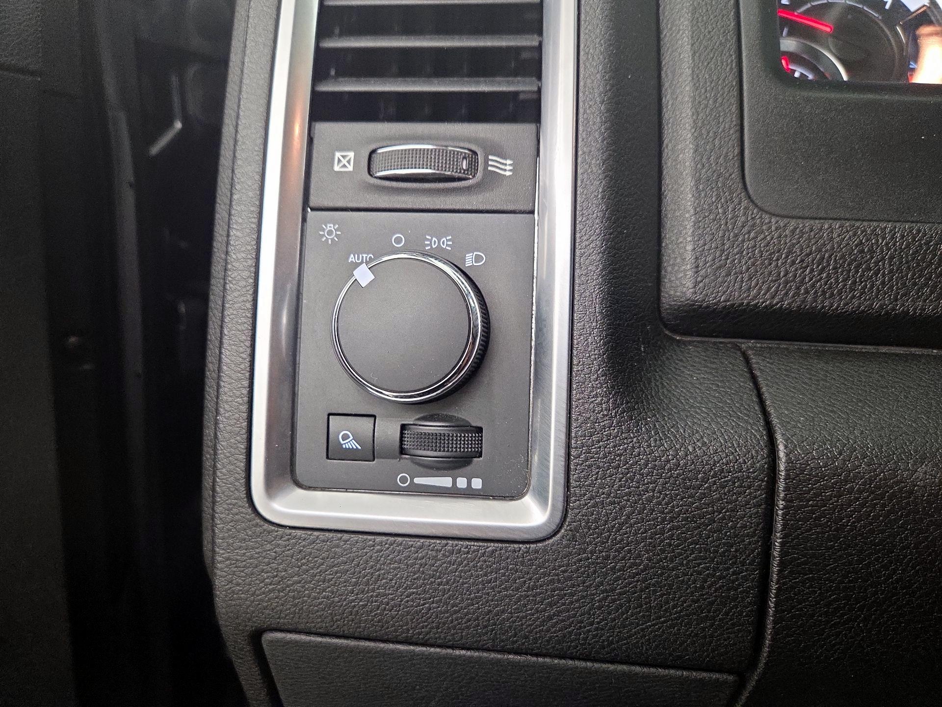 Thumbnail: 2022 RAM 1500 Classic - 13