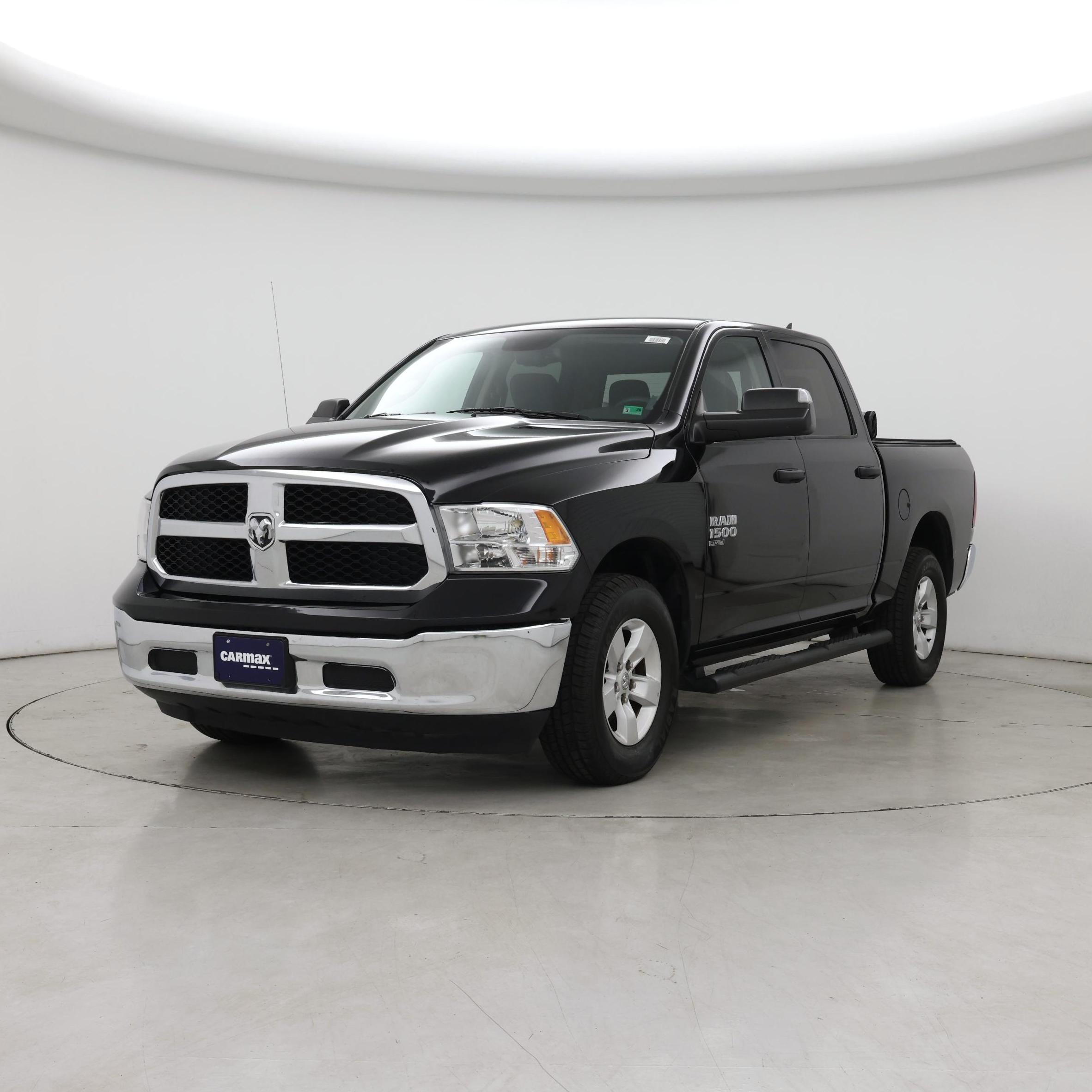 Thumbnail: 2022 RAM 1500 Classic - 4