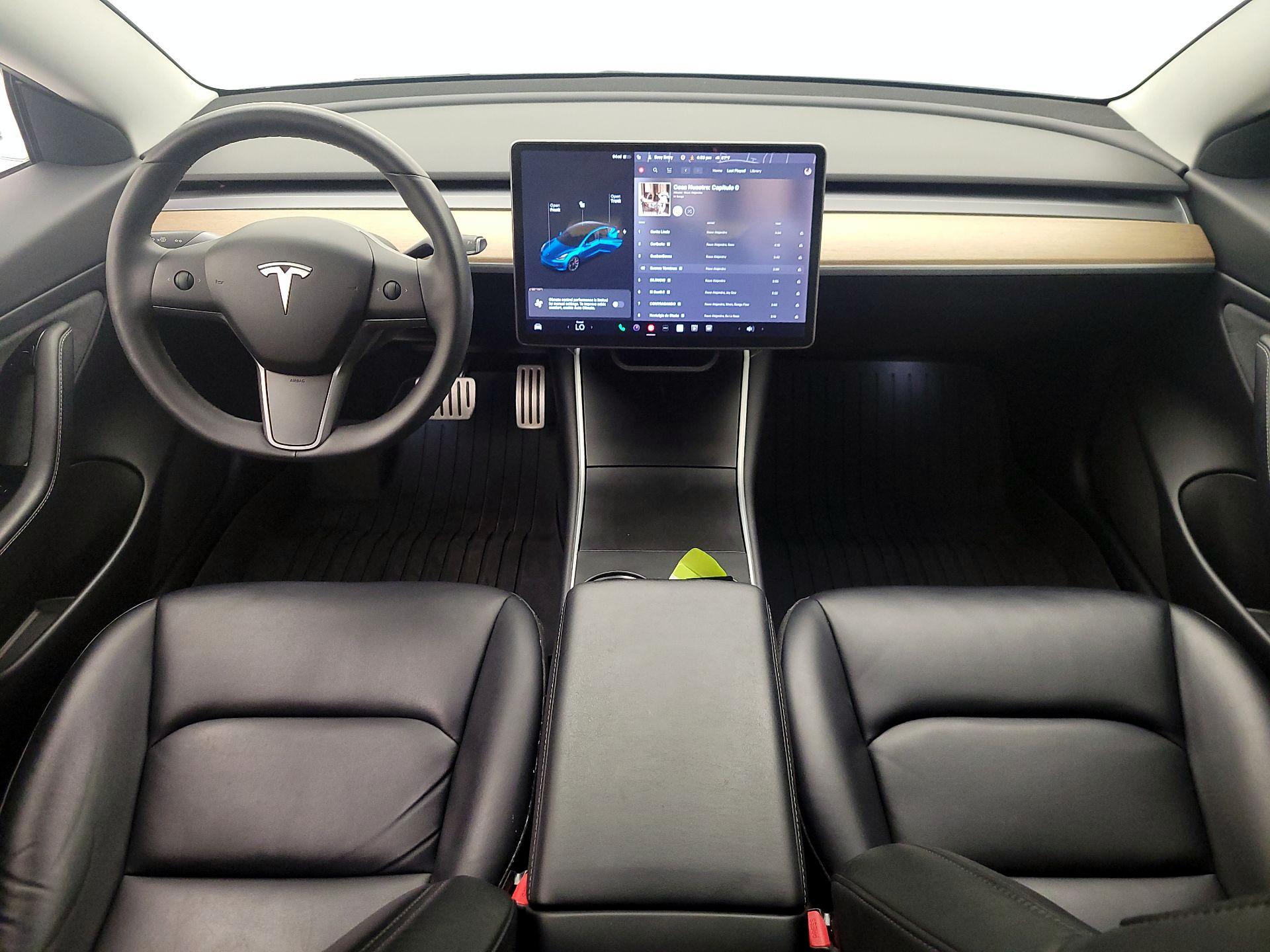 Thumbnail: 2020 Tesla Model 3 - 9