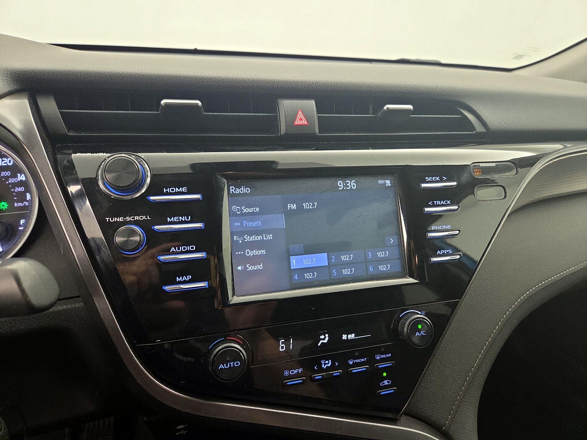 Thumbnail: 2019 Toyota Camry - 15