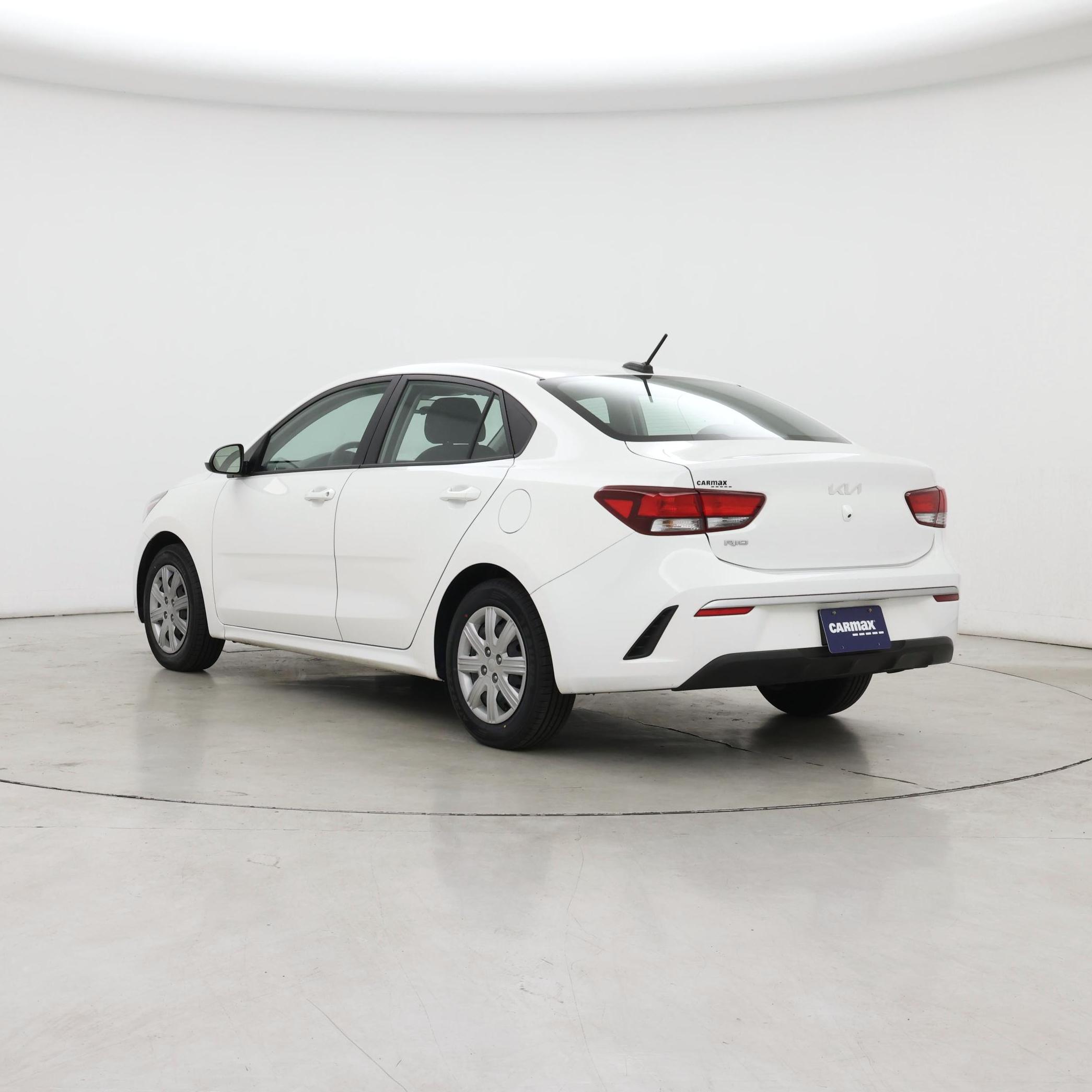 Thumbnail: 2022 Kia Rio - 2