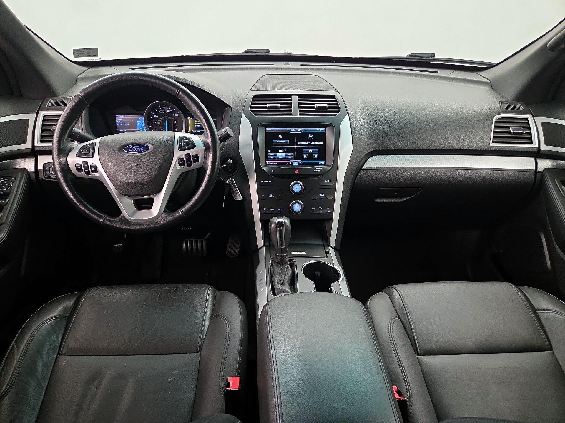 Thumbnail: 2015 Ford Explorer - 9