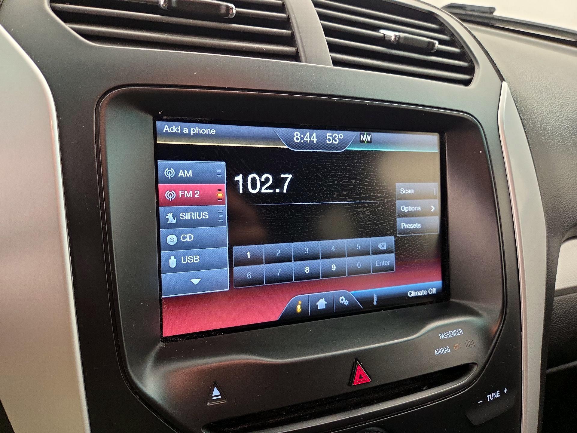 Thumbnail: 2015 Ford Explorer - 16