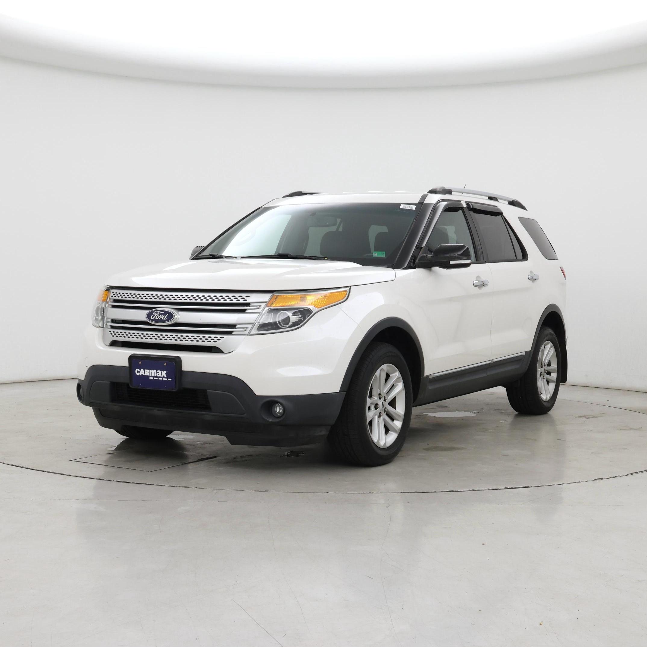 Thumbnail: 2015 Ford Explorer - 4