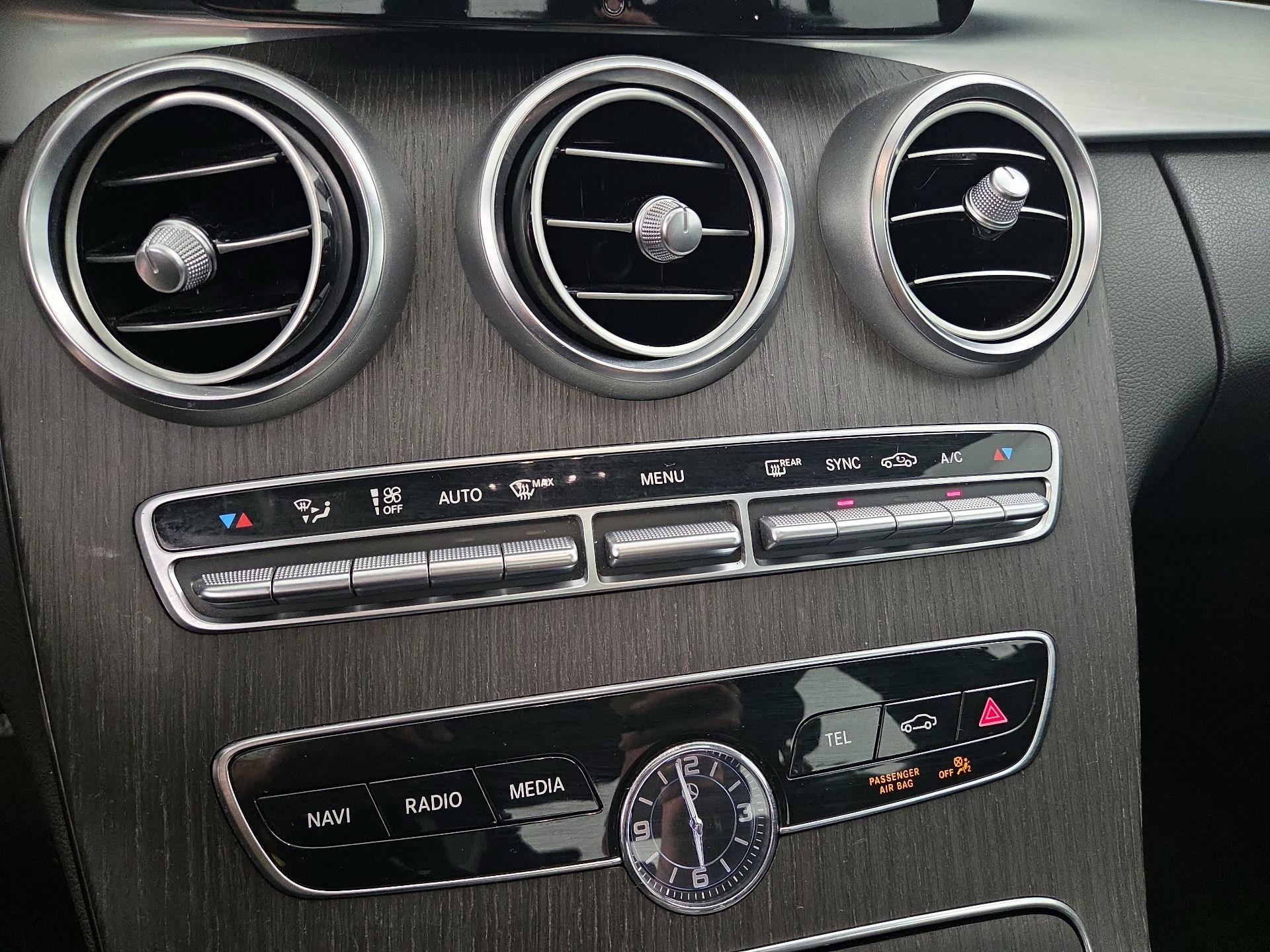 Thumbnail: 2019 Mercedes-Benz C-Class - 16