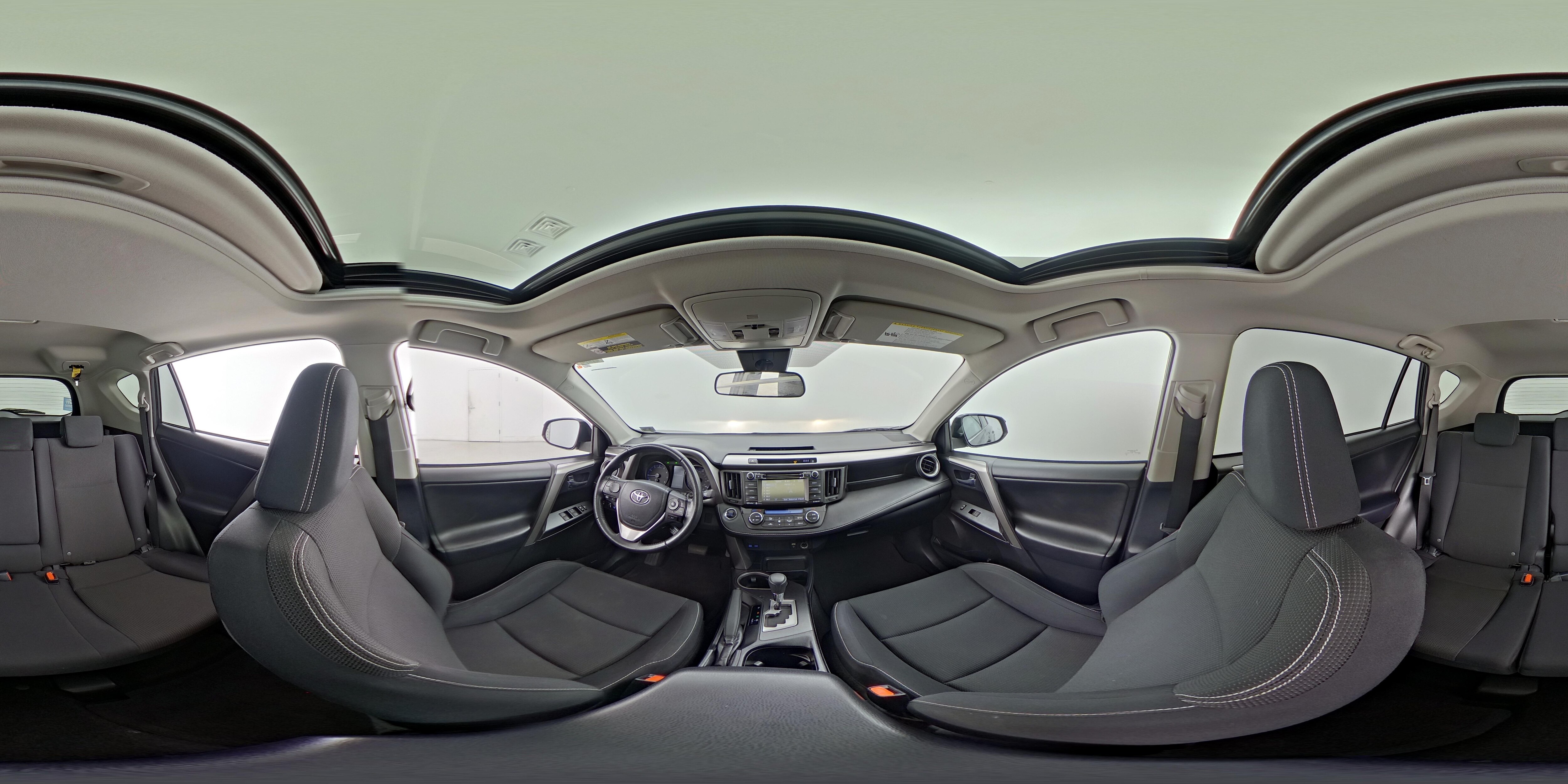 2018 Toyota RAV4 XLE - Photo 25