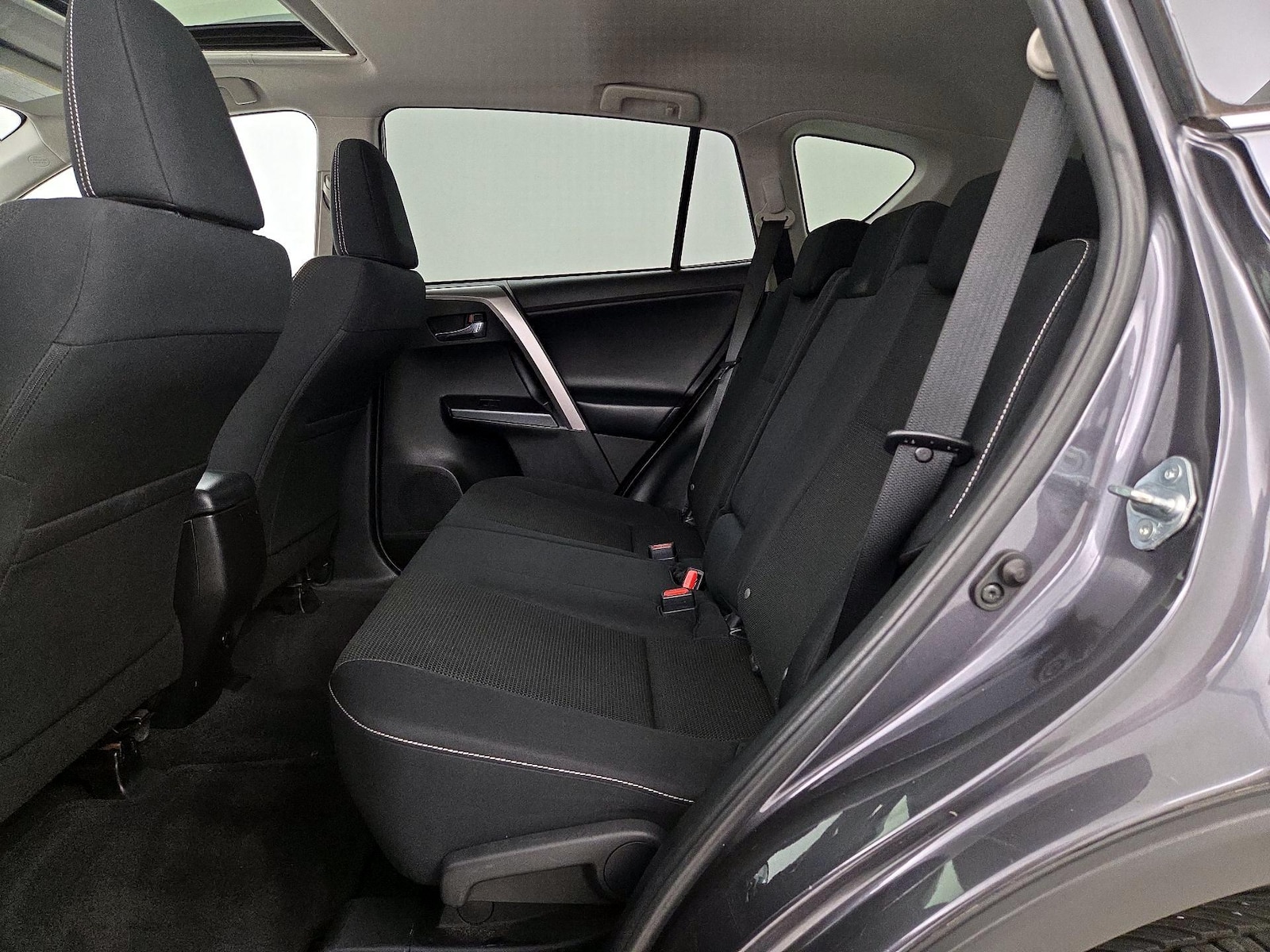2018 Toyota RAV4 XLE - Photo 21