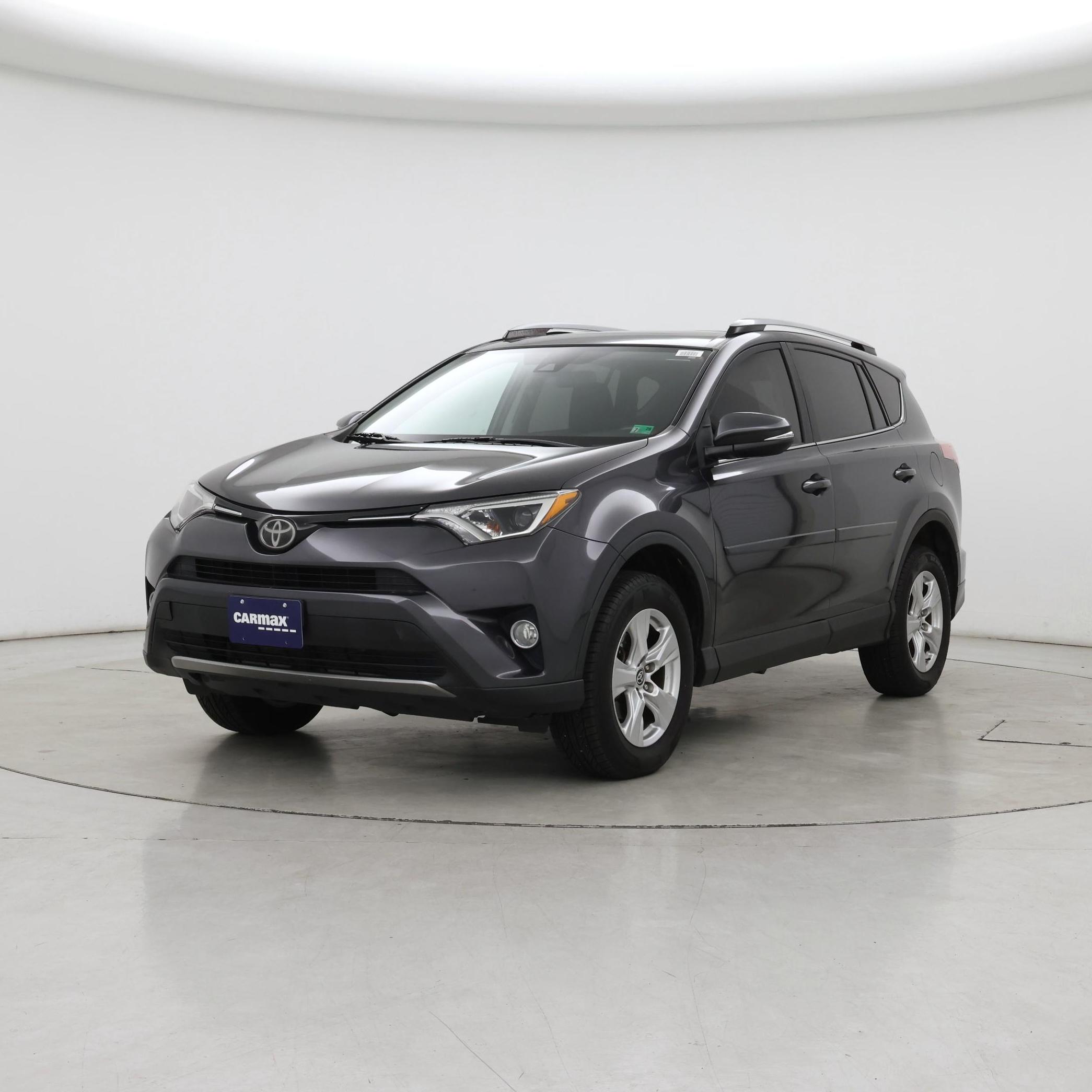 Thumbnail: 2018 Toyota RAV4 - 4