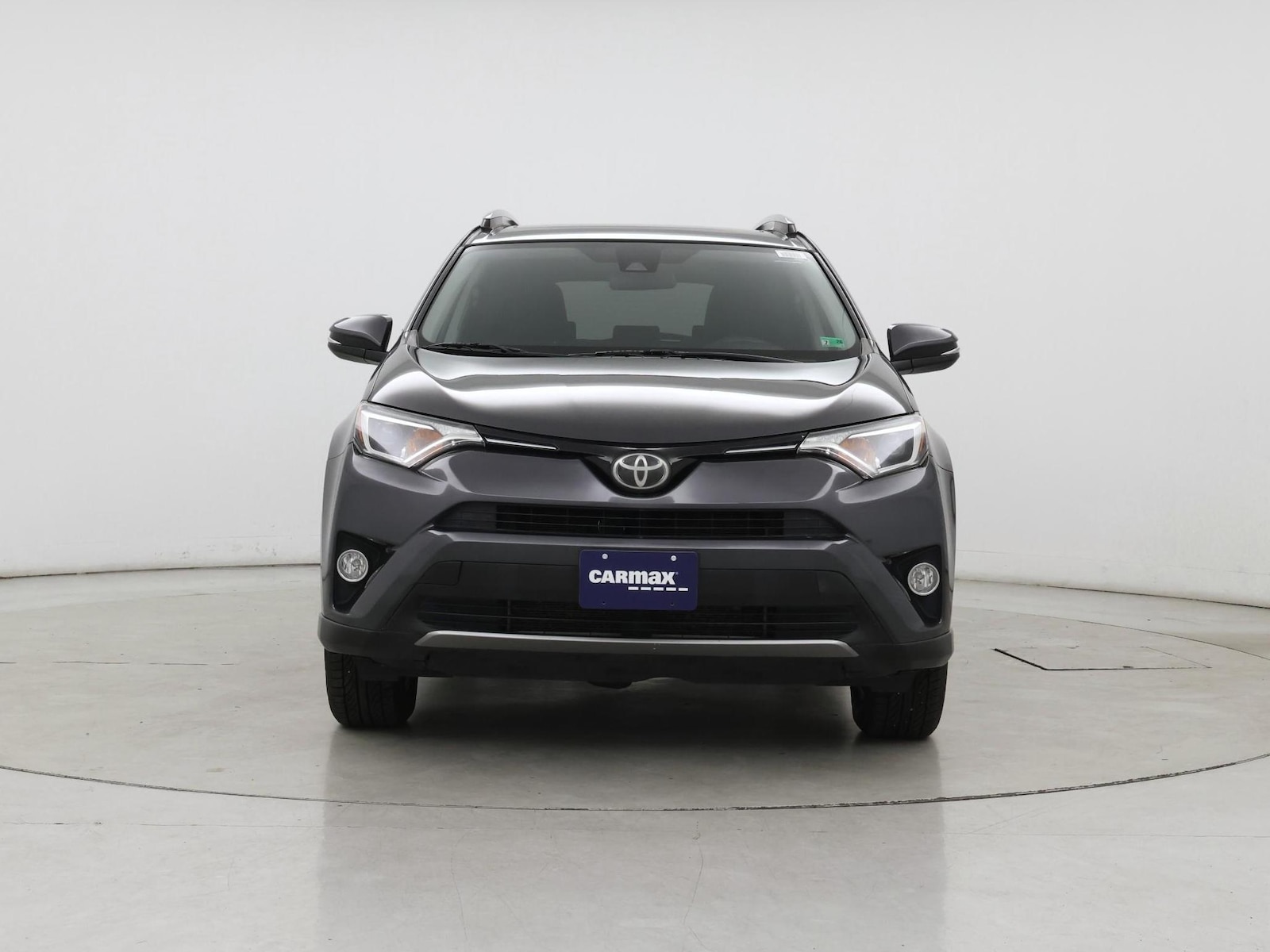 2018 Toyota RAV4 XLE - Photo 6