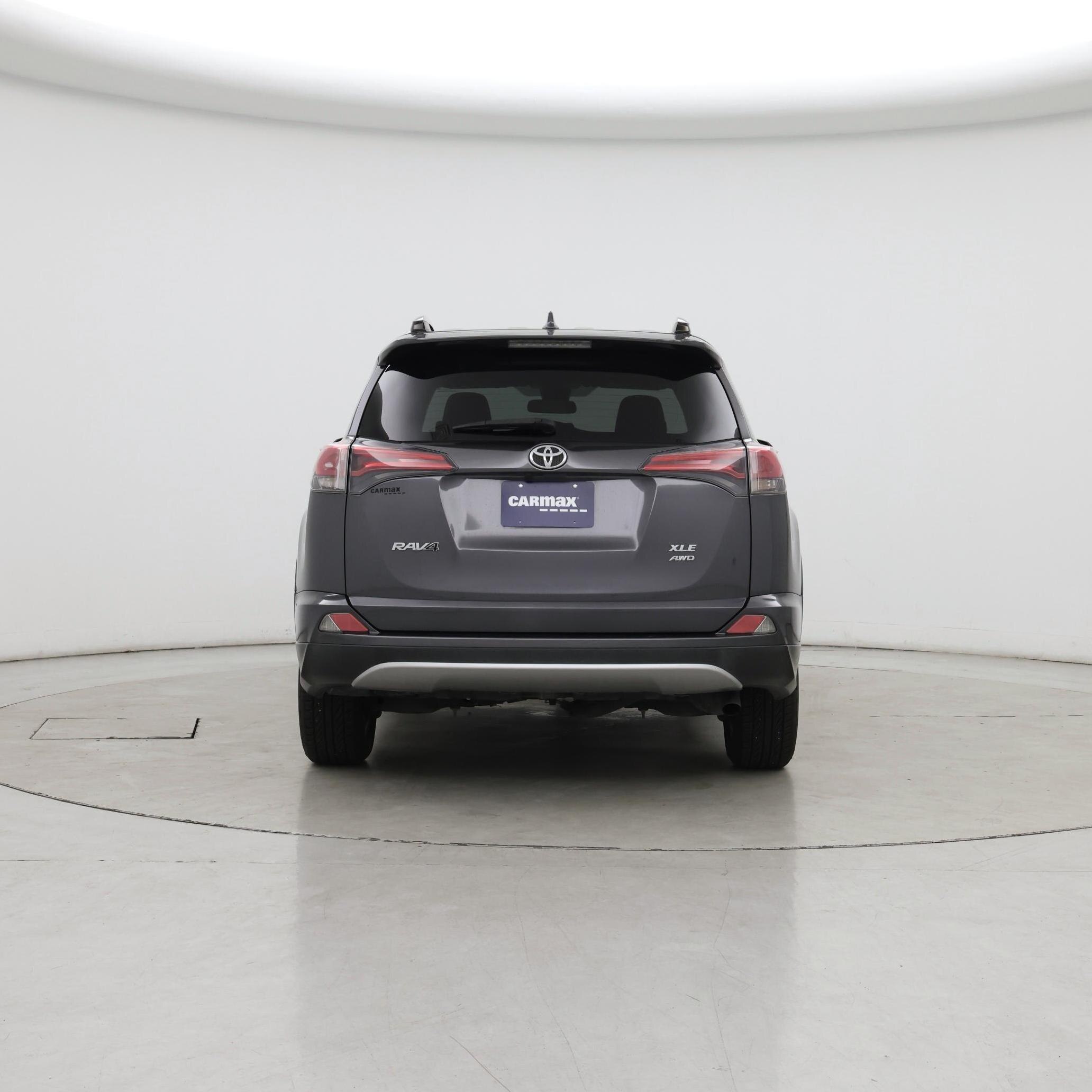 Thumbnail: 2018 Toyota RAV4 - 6