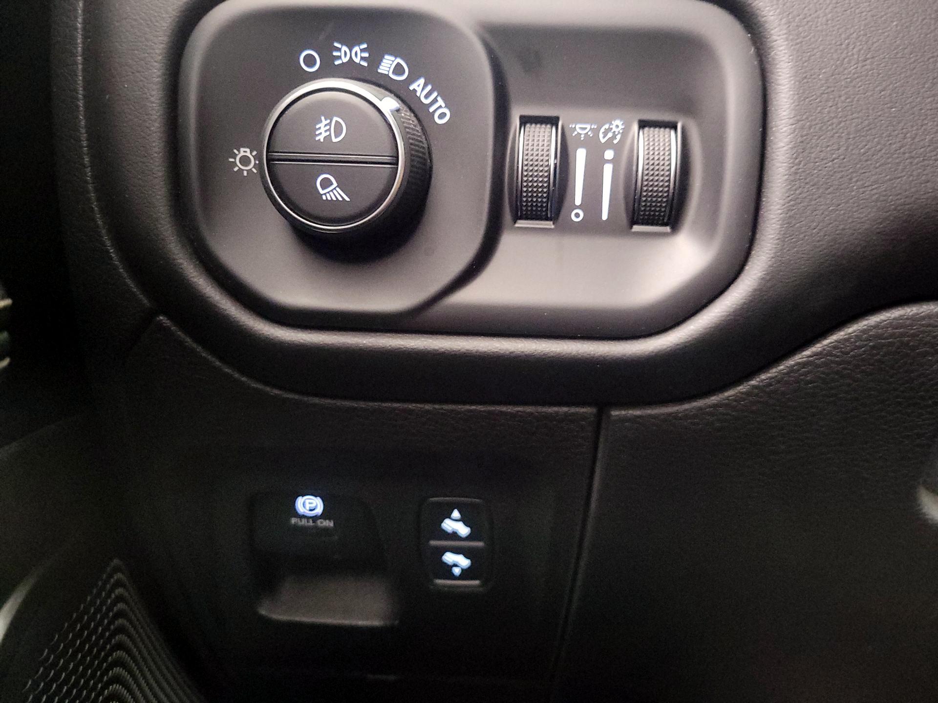 Thumbnail: 2021 RAM 1500 - 13