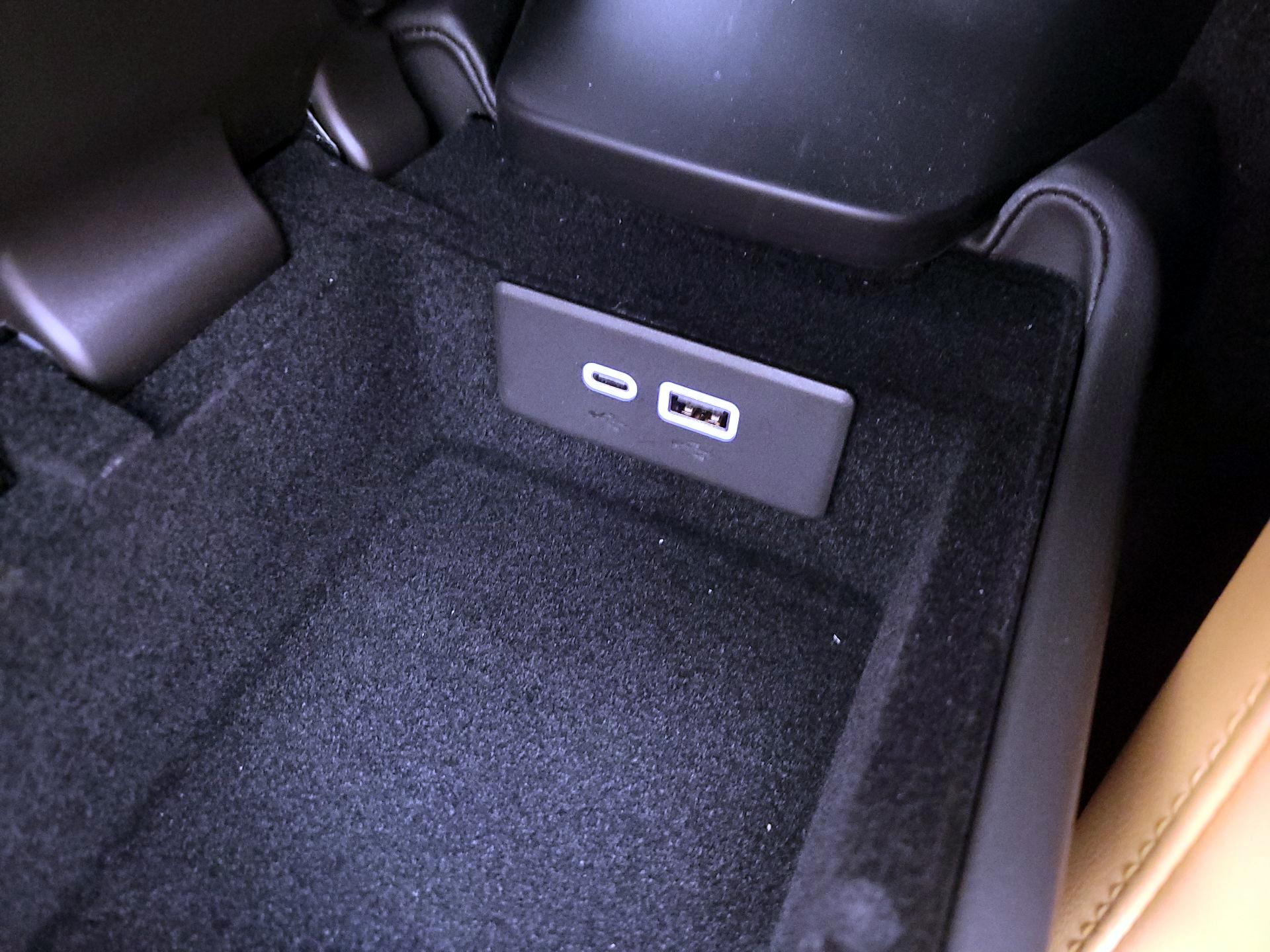 Thumbnail: 2024 Chevrolet Corvette - 18