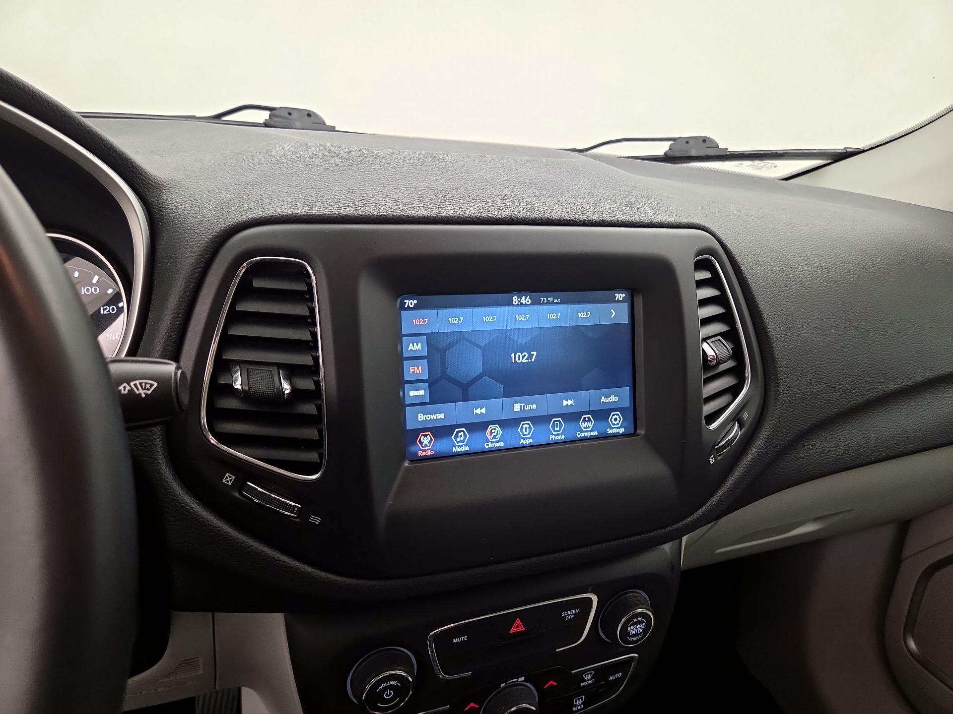 Thumbnail: 2018 Jeep Compass - 15