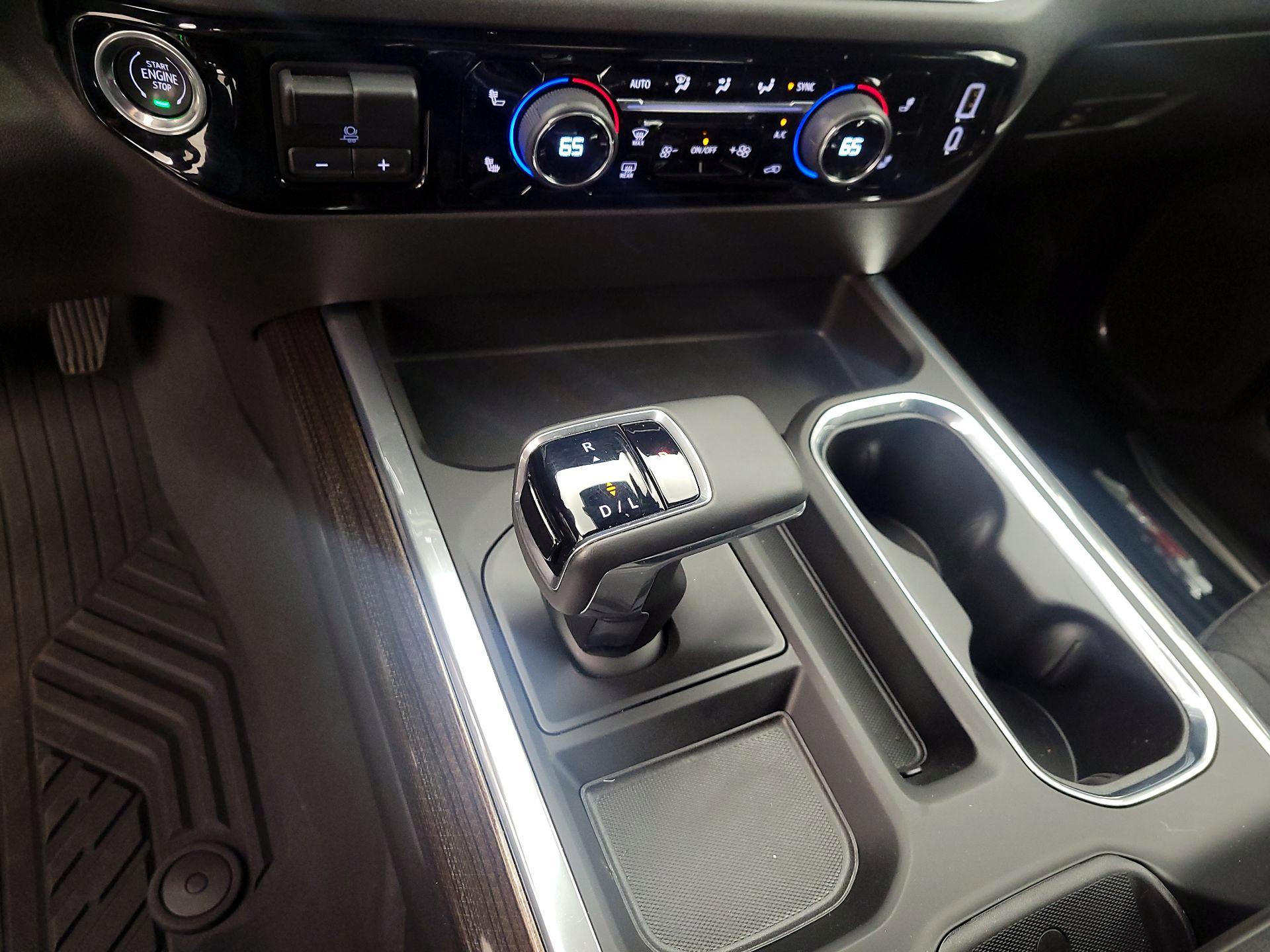 Thumbnail: 2023 Chevrolet Silverado 1500 - 17