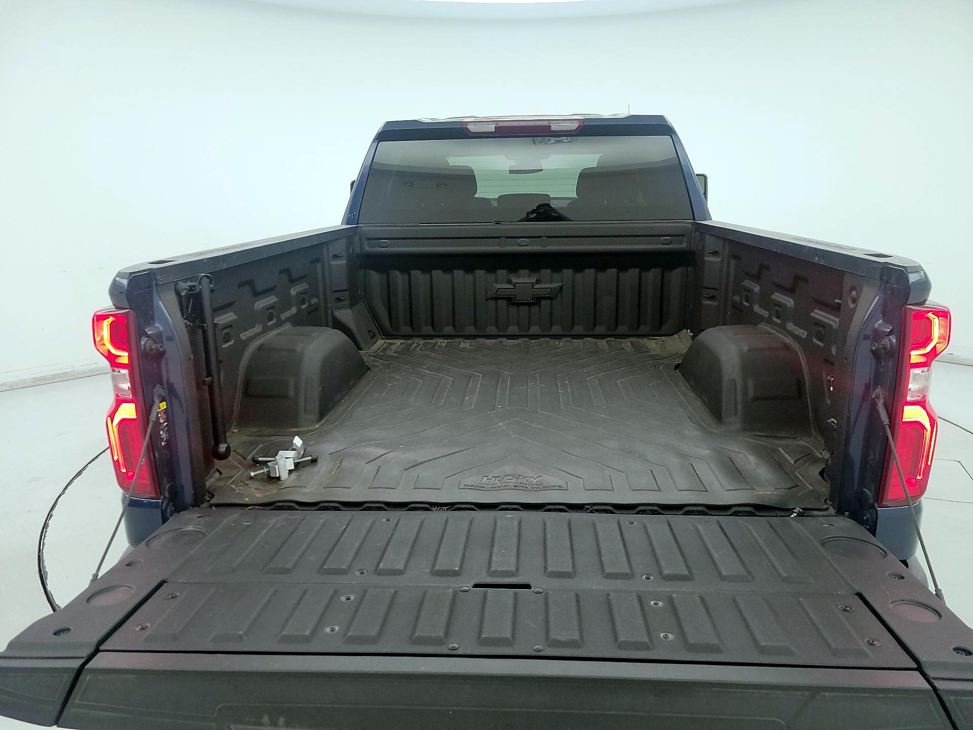 Thumbnail: 2023 Chevrolet Silverado 1500 - 20