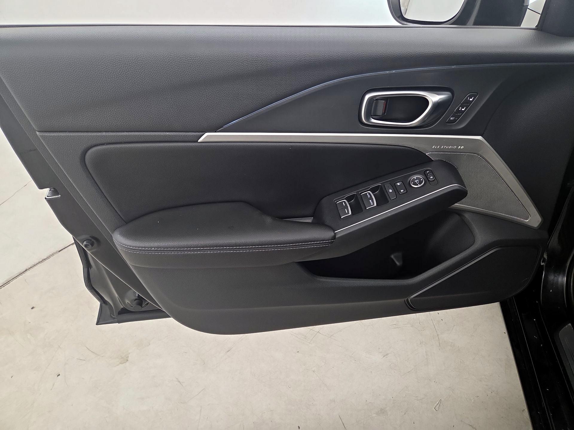 Thumbnail: 2023 Acura Integra - 12