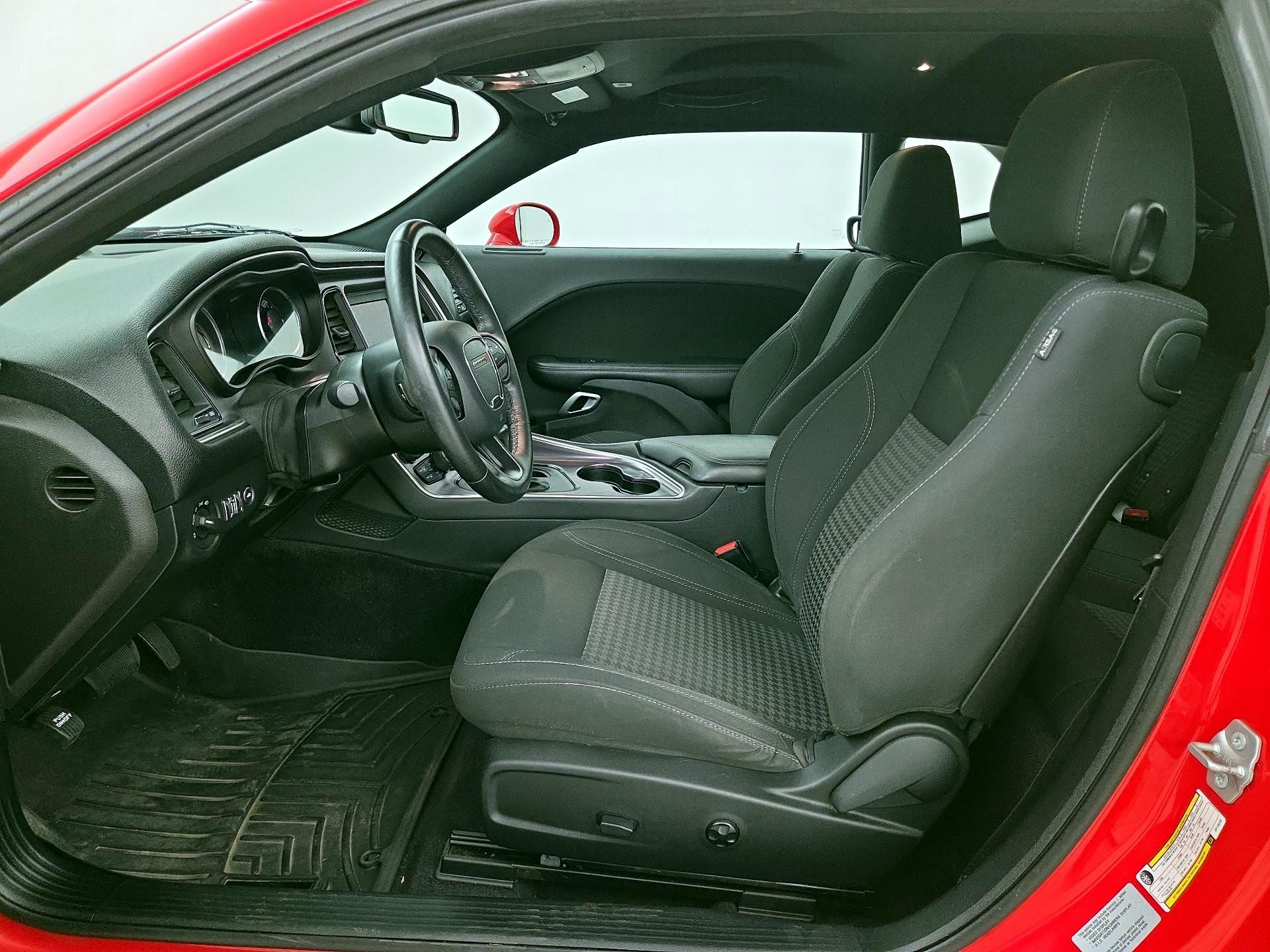 Thumbnail: 2018 Dodge Challenger - 11