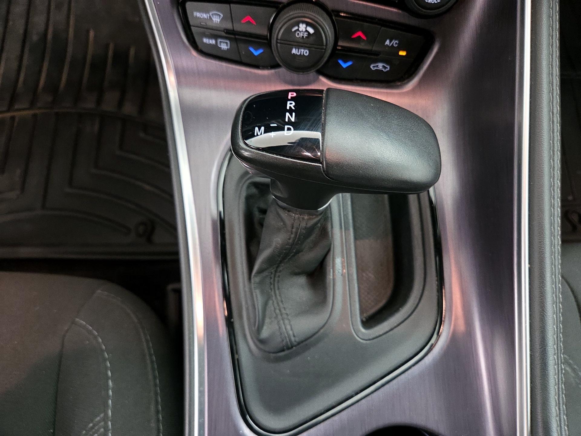 Thumbnail: 2018 Dodge Challenger - 17