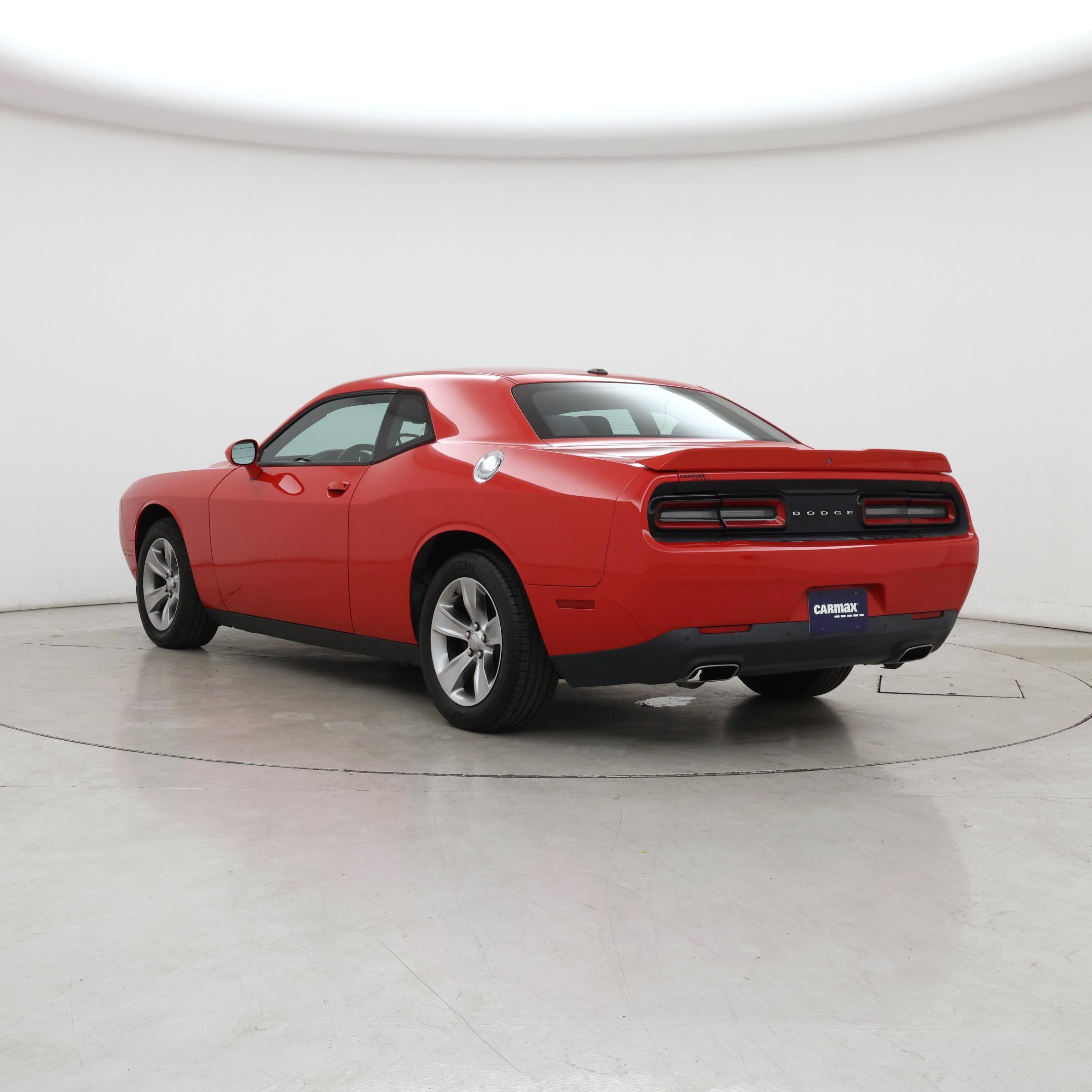 Thumbnail: 2018 Dodge Challenger - 2