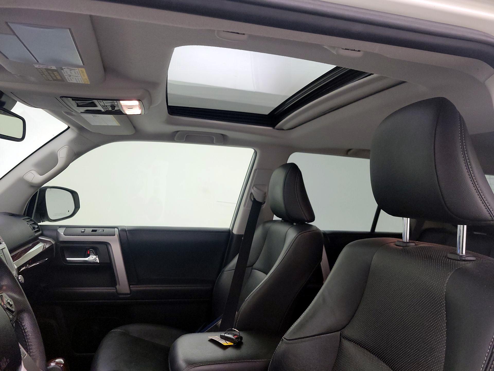 Thumbnail: 2020 Toyota 4Runner - 20
