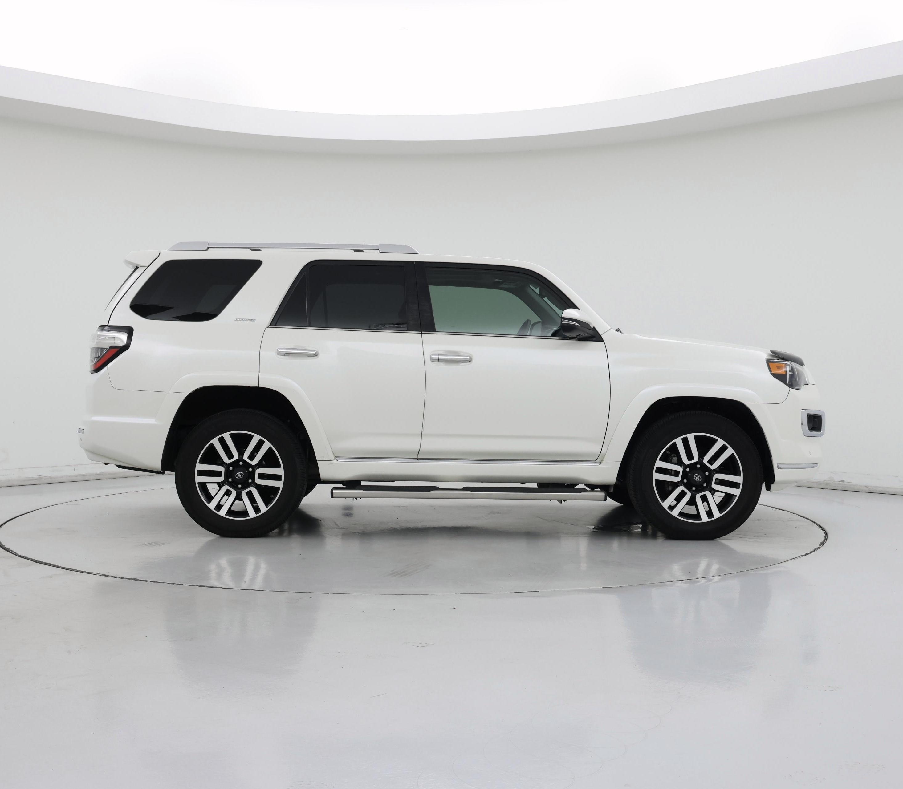 Thumbnail: 2020 Toyota 4Runner - 7