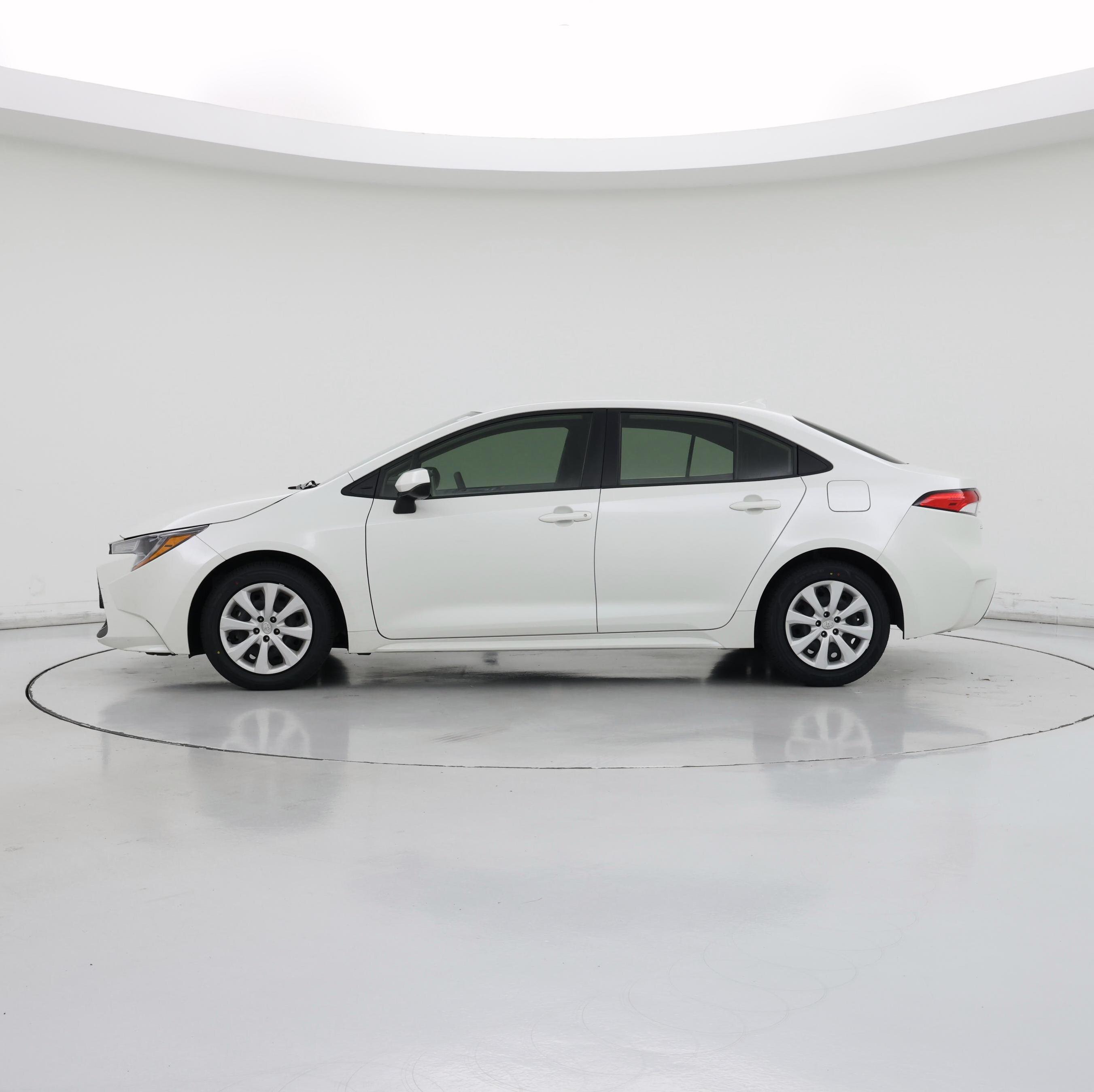 Thumbnail: 2021 Toyota Corolla - 3