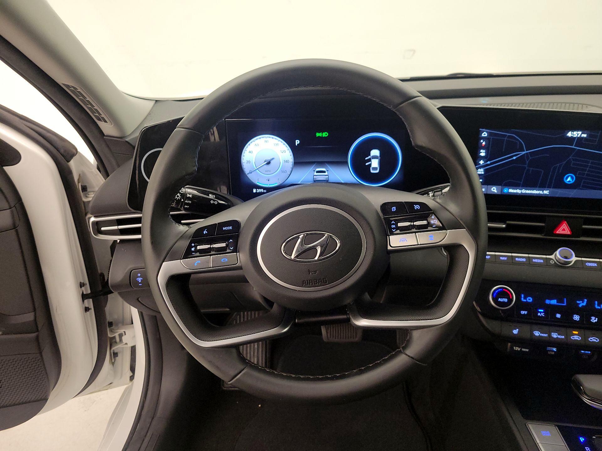 Thumbnail: 2023 Hyundai Elantra - 10