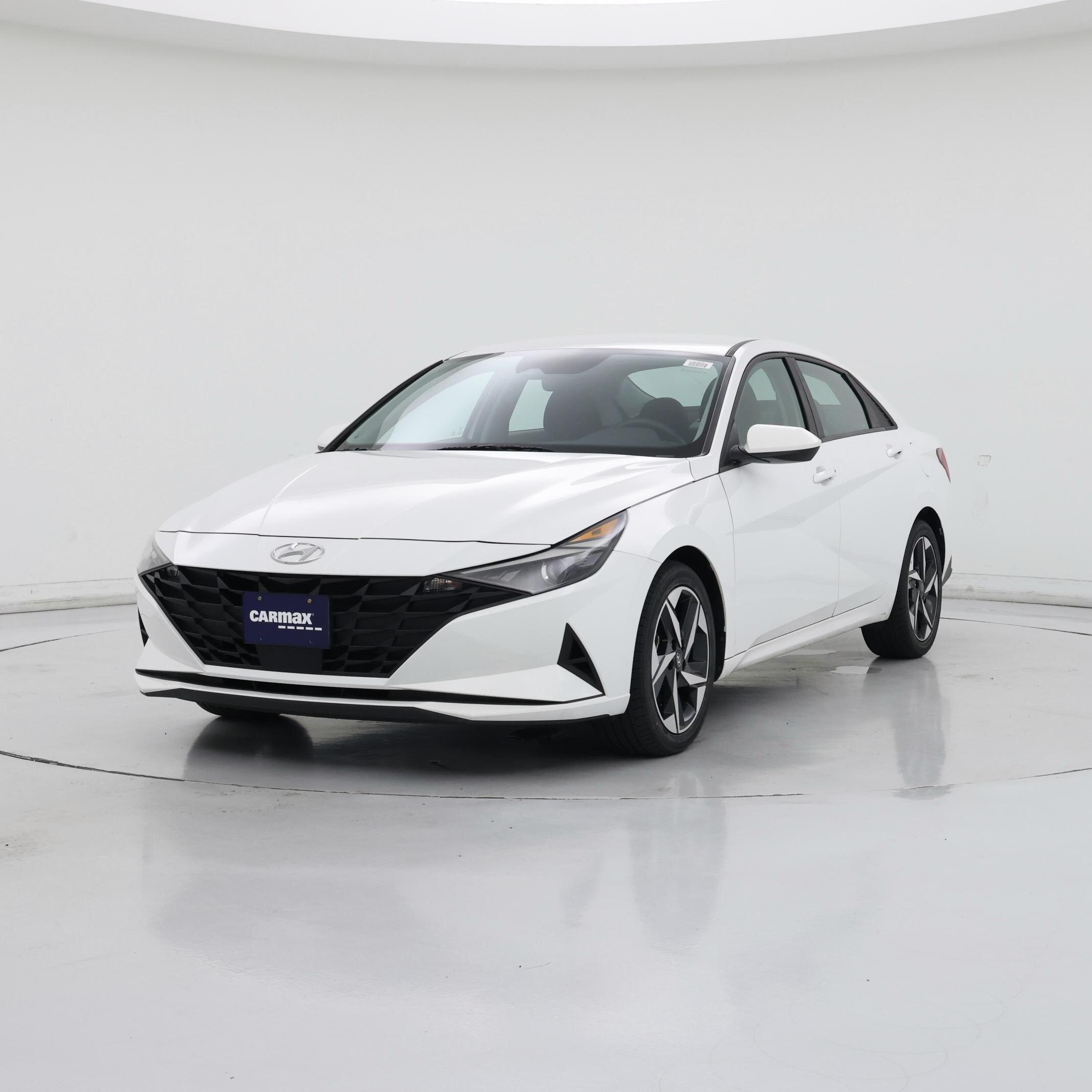 Thumbnail: 2023 Hyundai Elantra - 4
