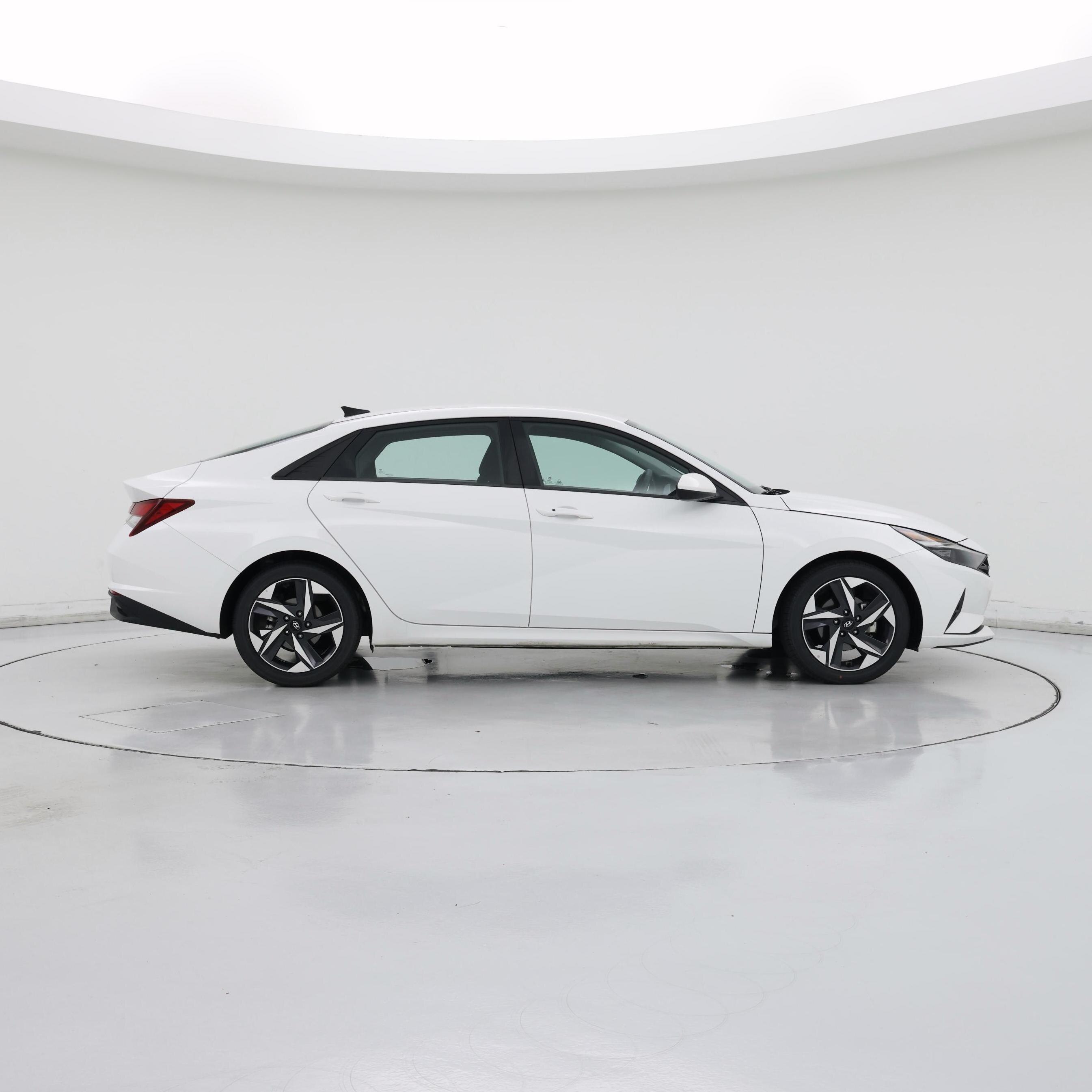 Thumbnail: 2023 Hyundai Elantra - 7