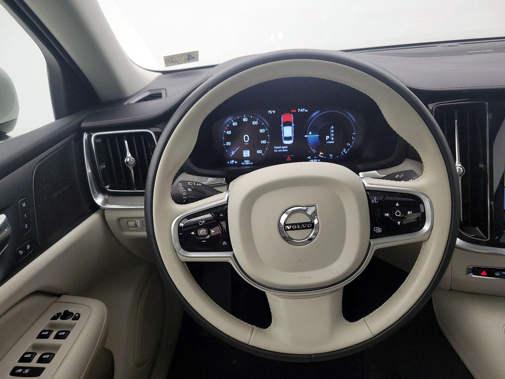 Thumbnail: 2019 Volvo S60 - 10