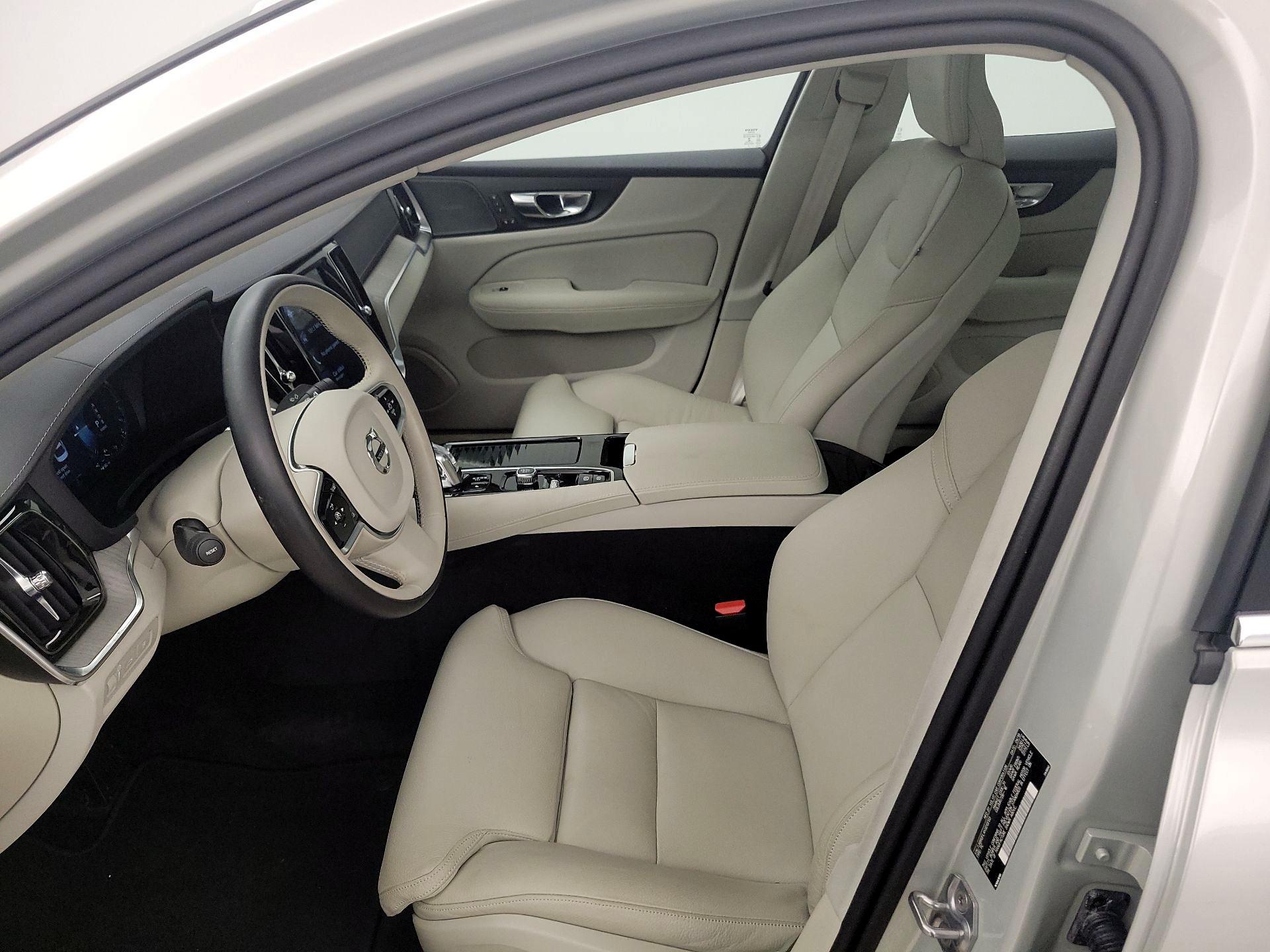 Thumbnail: 2019 Volvo S60 - 11