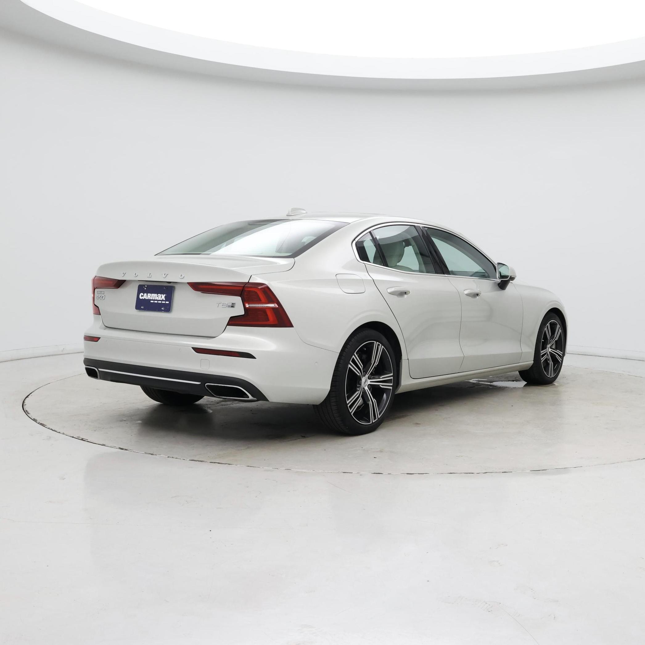 Thumbnail: 2019 Volvo S60 - 8