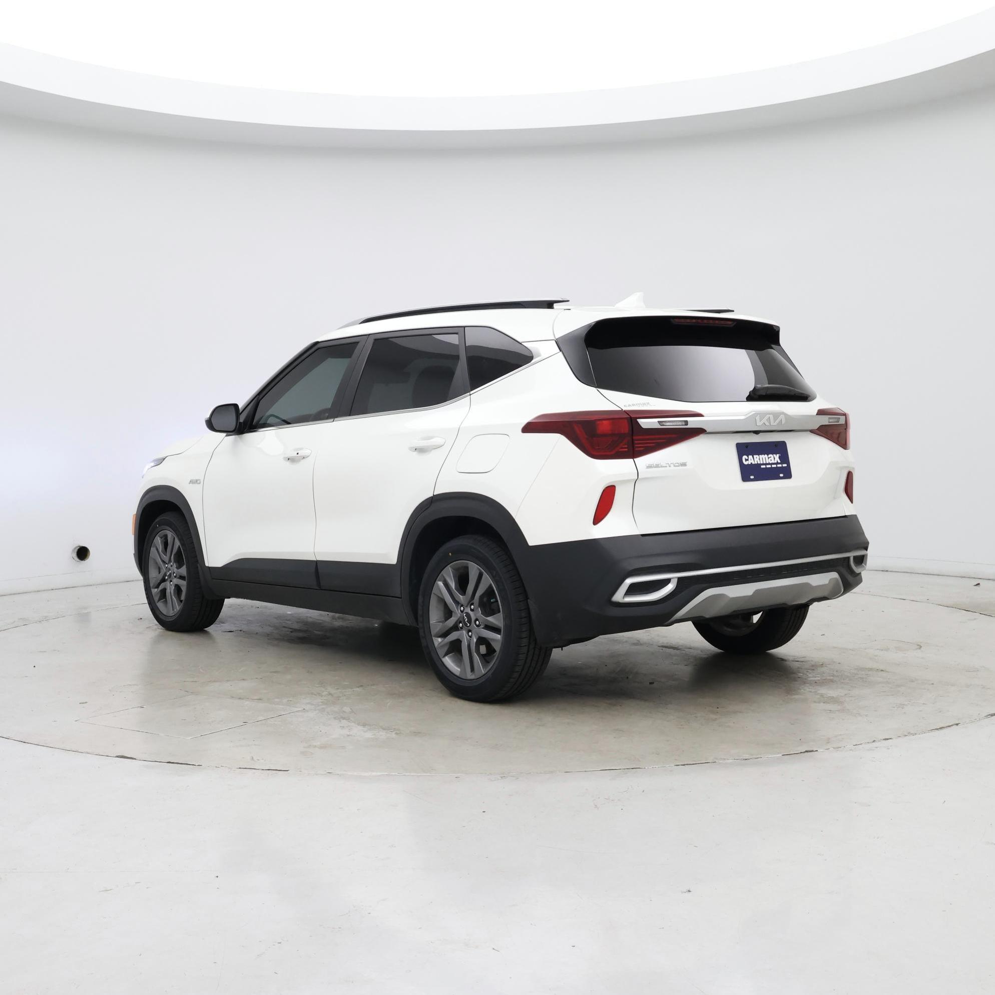 Thumbnail: 2022 Kia Seltos - 2