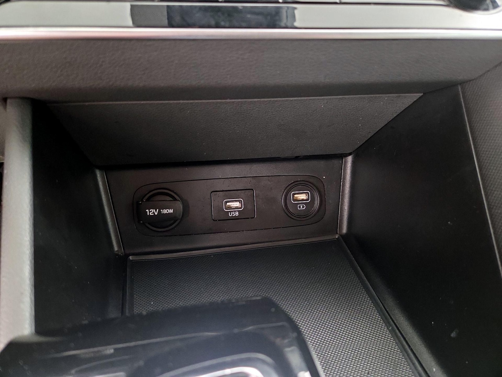 2020 Hyundai Sonata SE - Photo 18