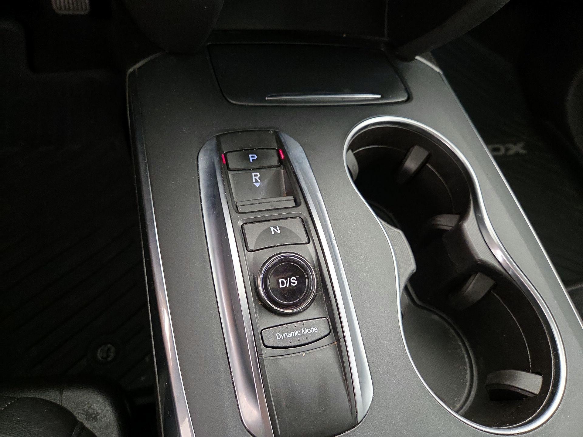 Thumbnail: 2017 Acura MDX - 17