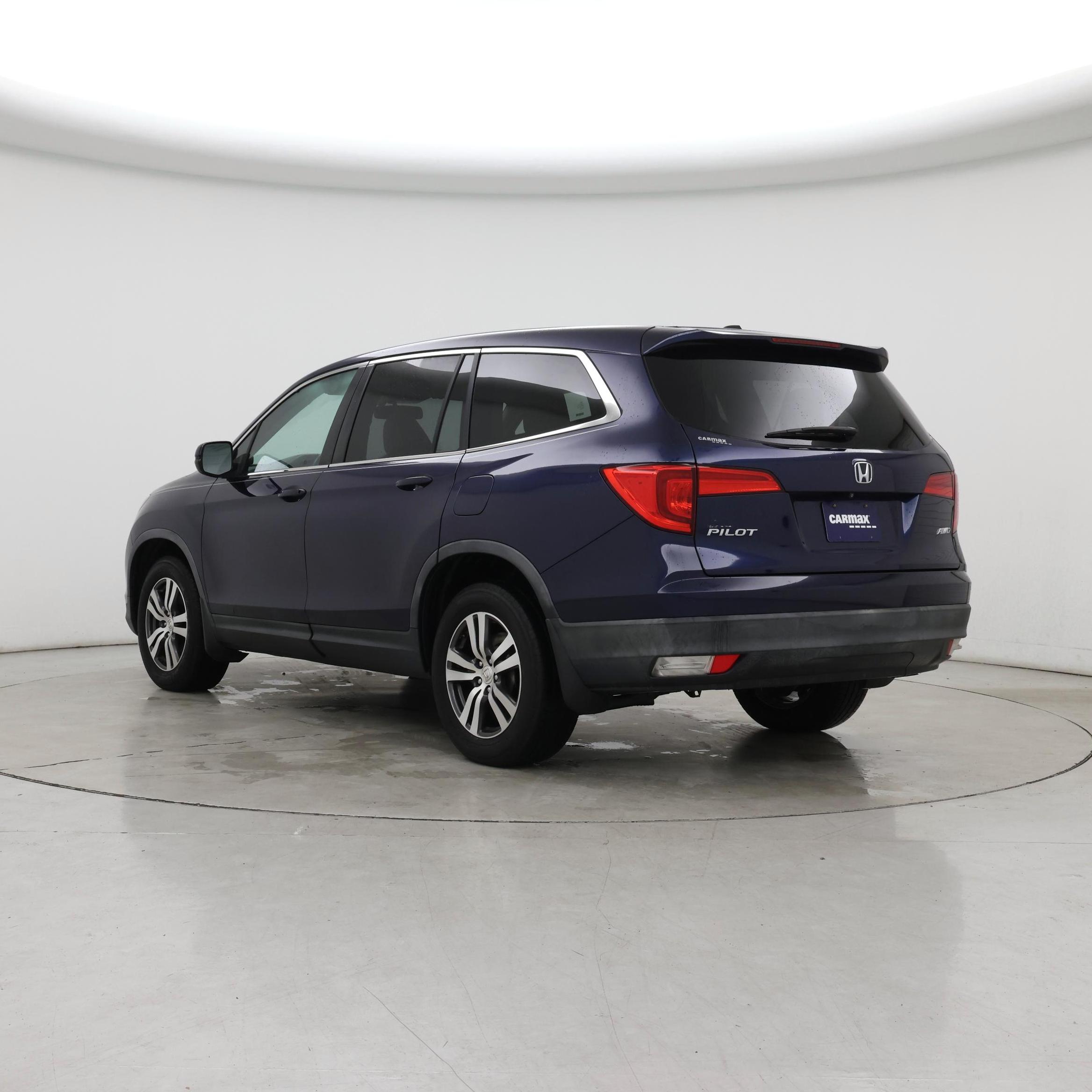 Thumbnail: 2017 Honda Pilot - 2
