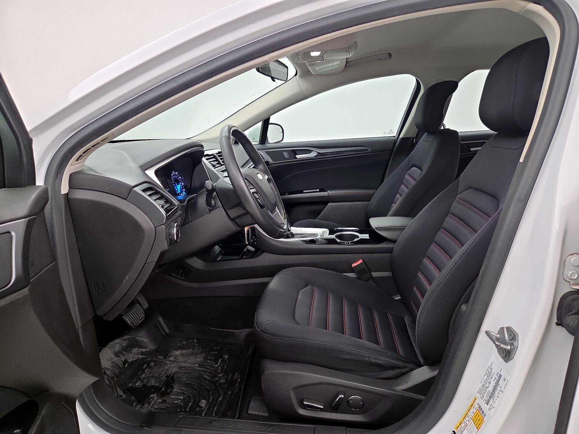 Thumbnail: 2014 Ford Fusion - 11