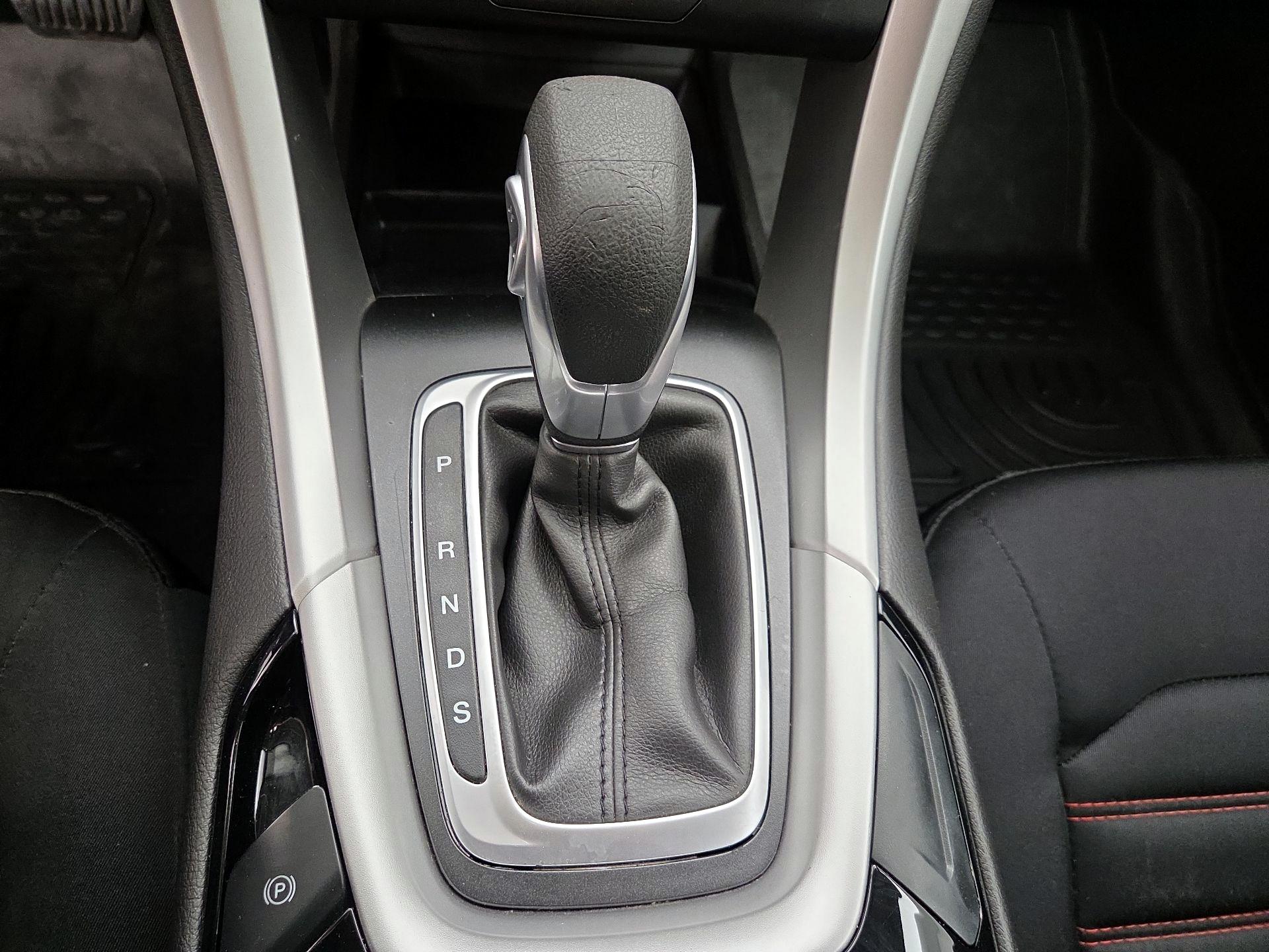 Thumbnail: 2014 Ford Fusion - 16