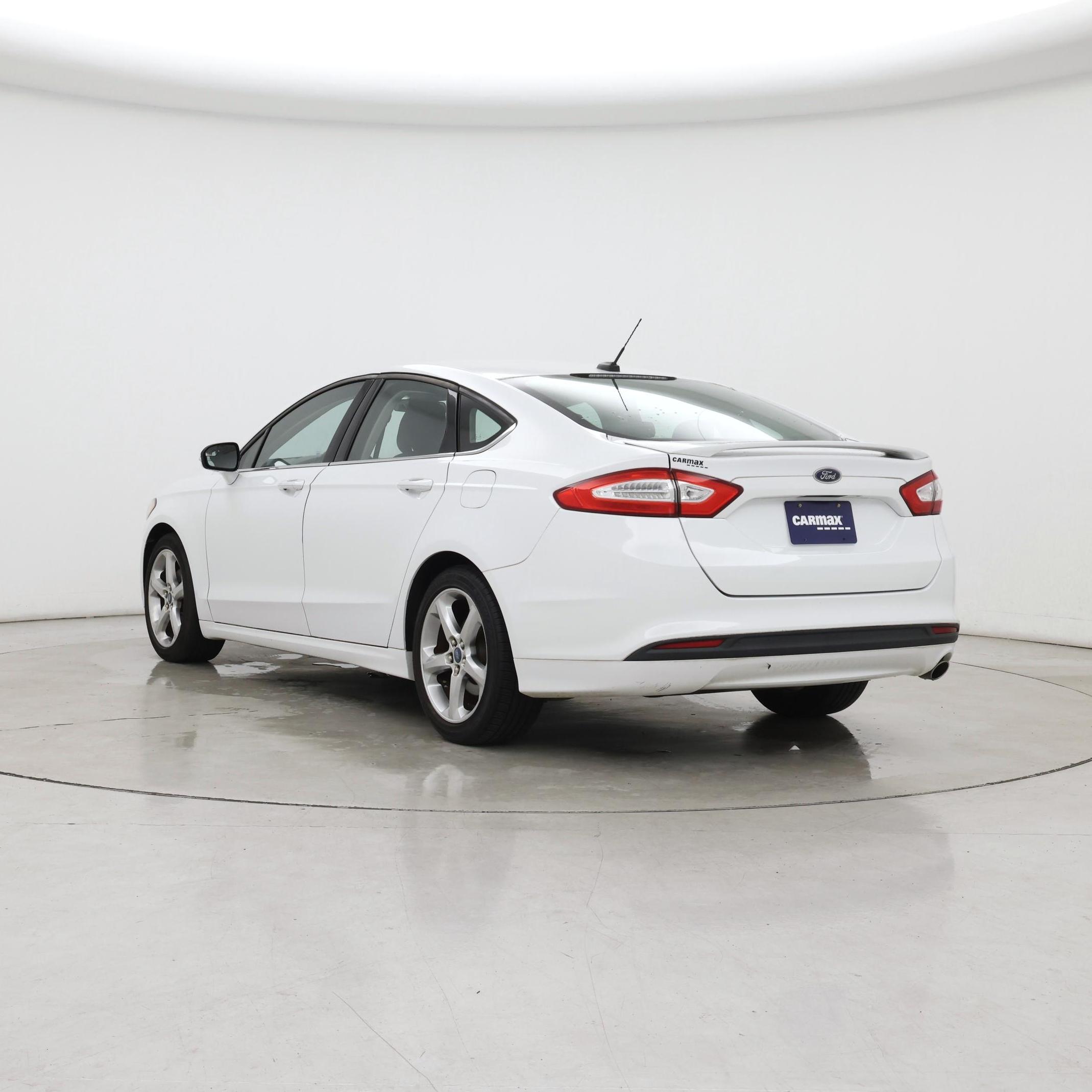 Thumbnail: 2014 Ford Fusion - 2