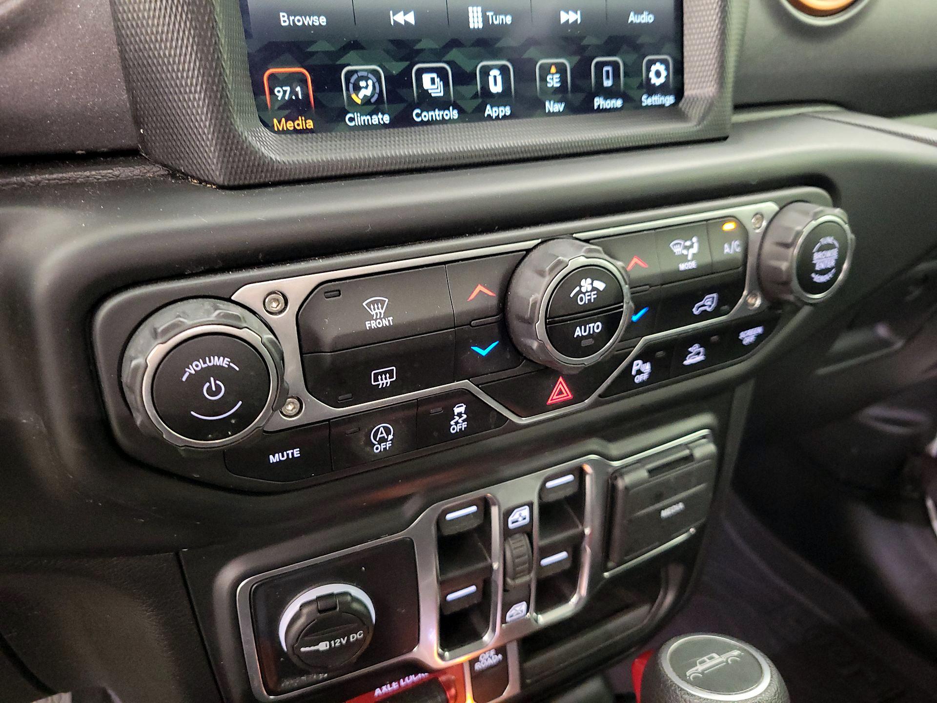Thumbnail: 2021 Jeep Gladiator - 17