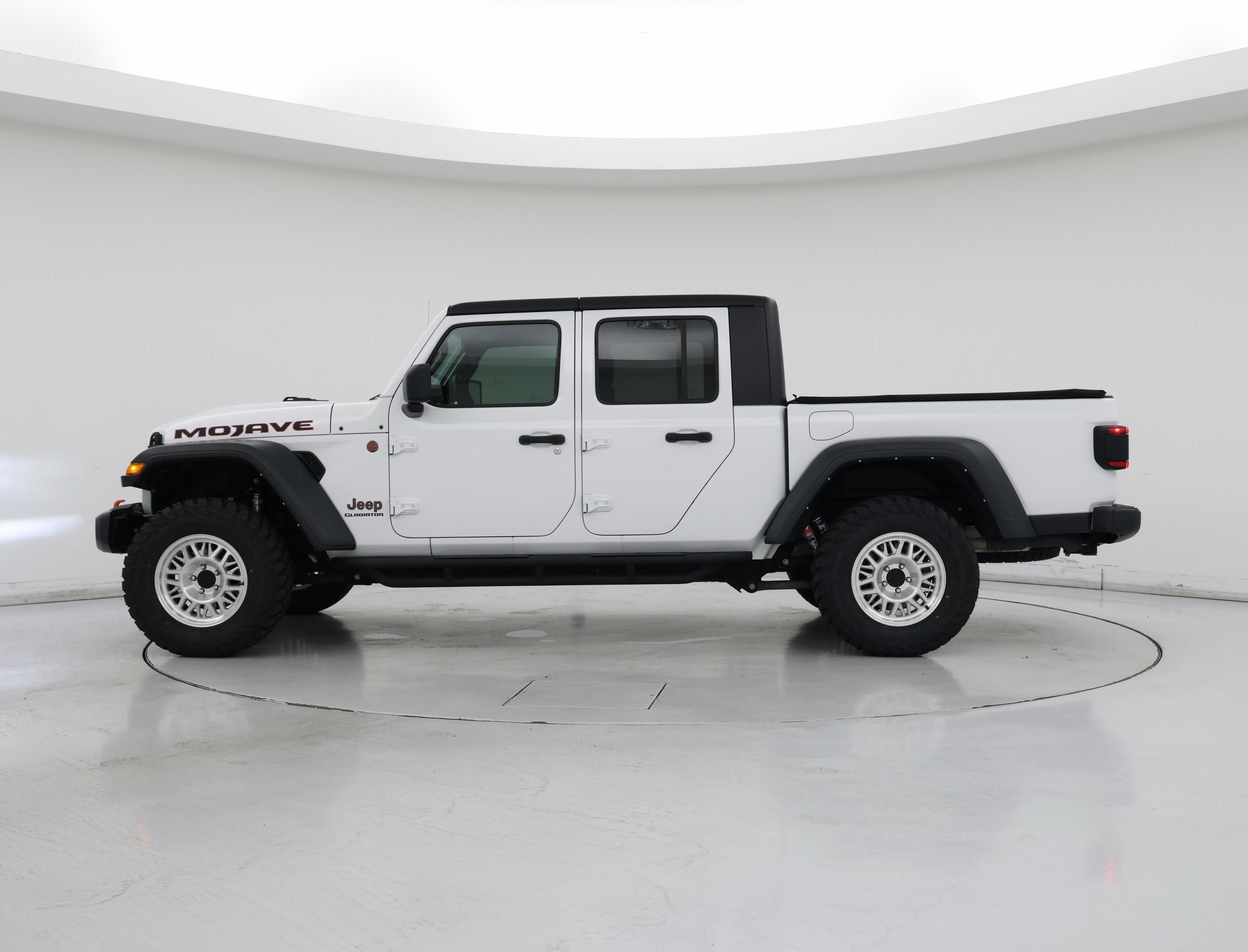 Thumbnail: 2021 Jeep Gladiator - 3