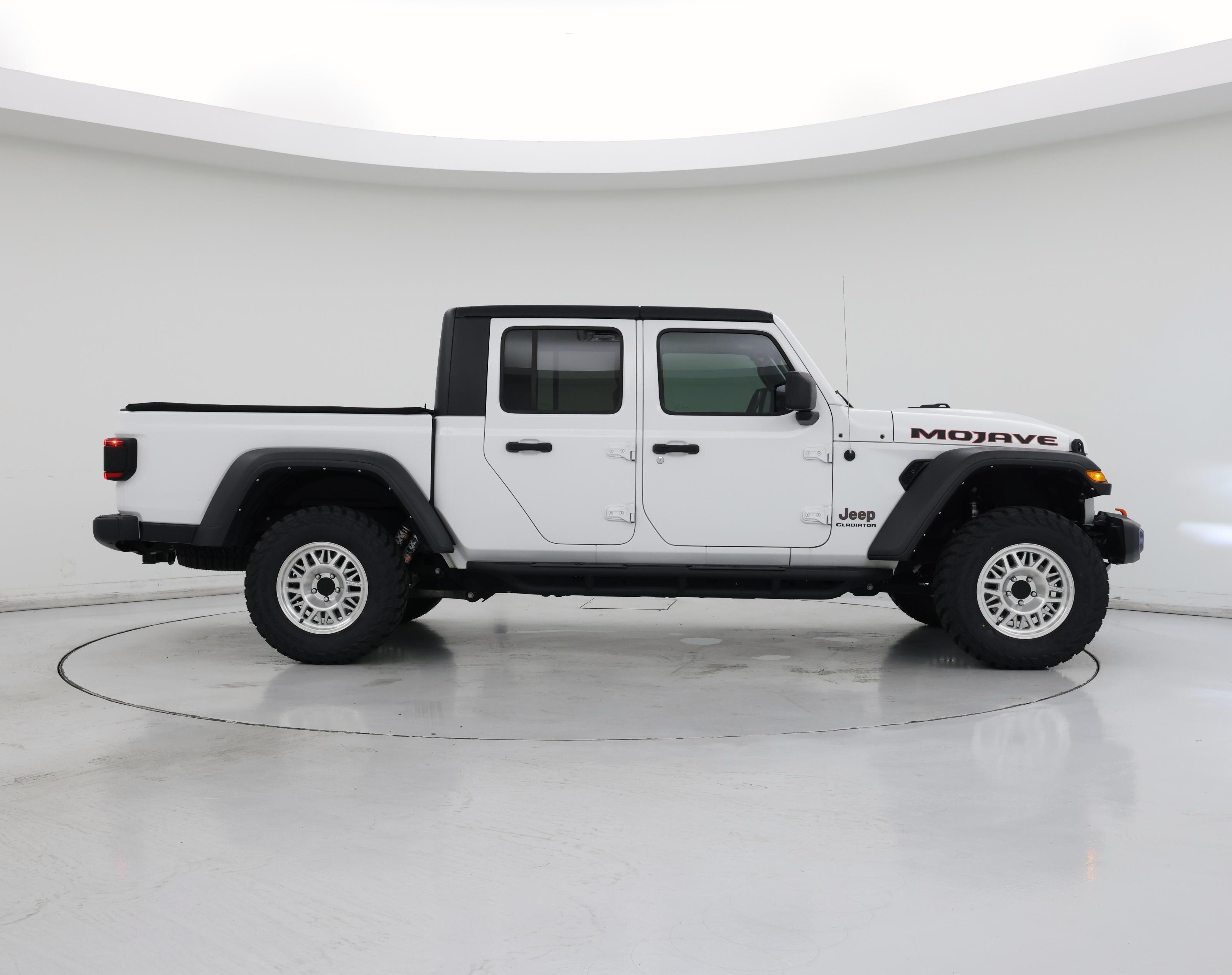 Thumbnail: 2021 Jeep Gladiator - 7