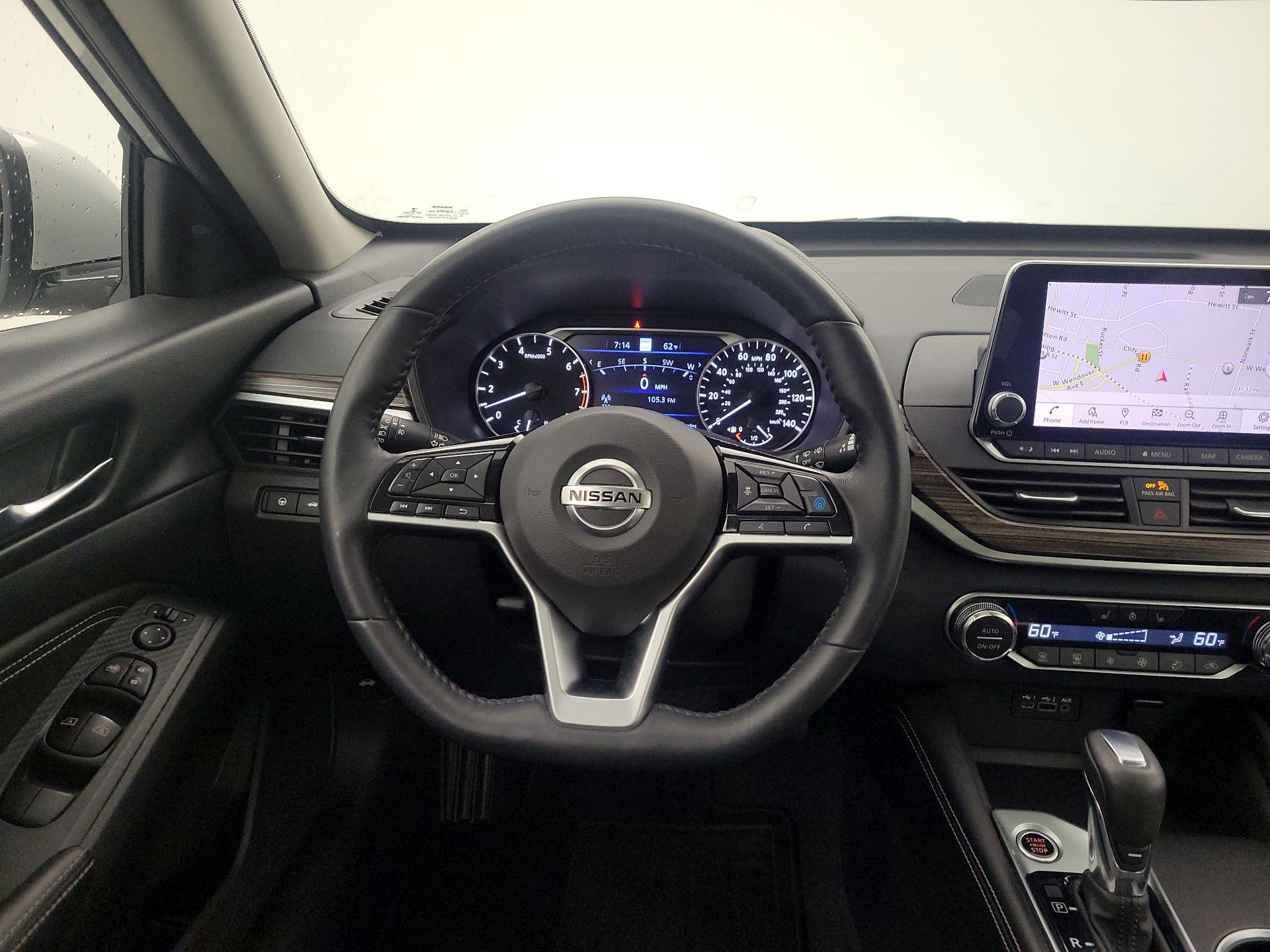 Thumbnail: 2019 Nissan Altima - 10