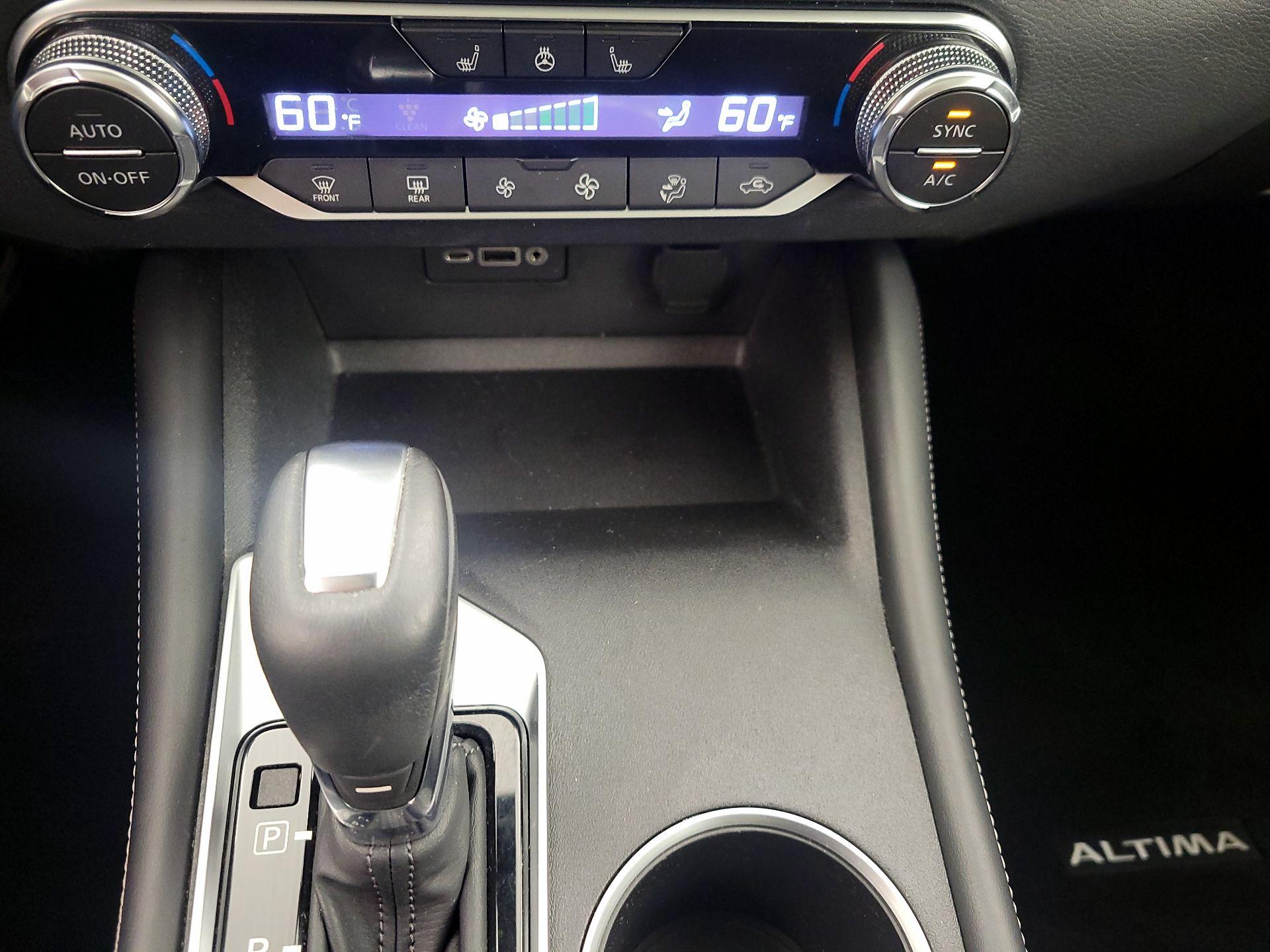 Thumbnail: 2019 Nissan Altima - 17