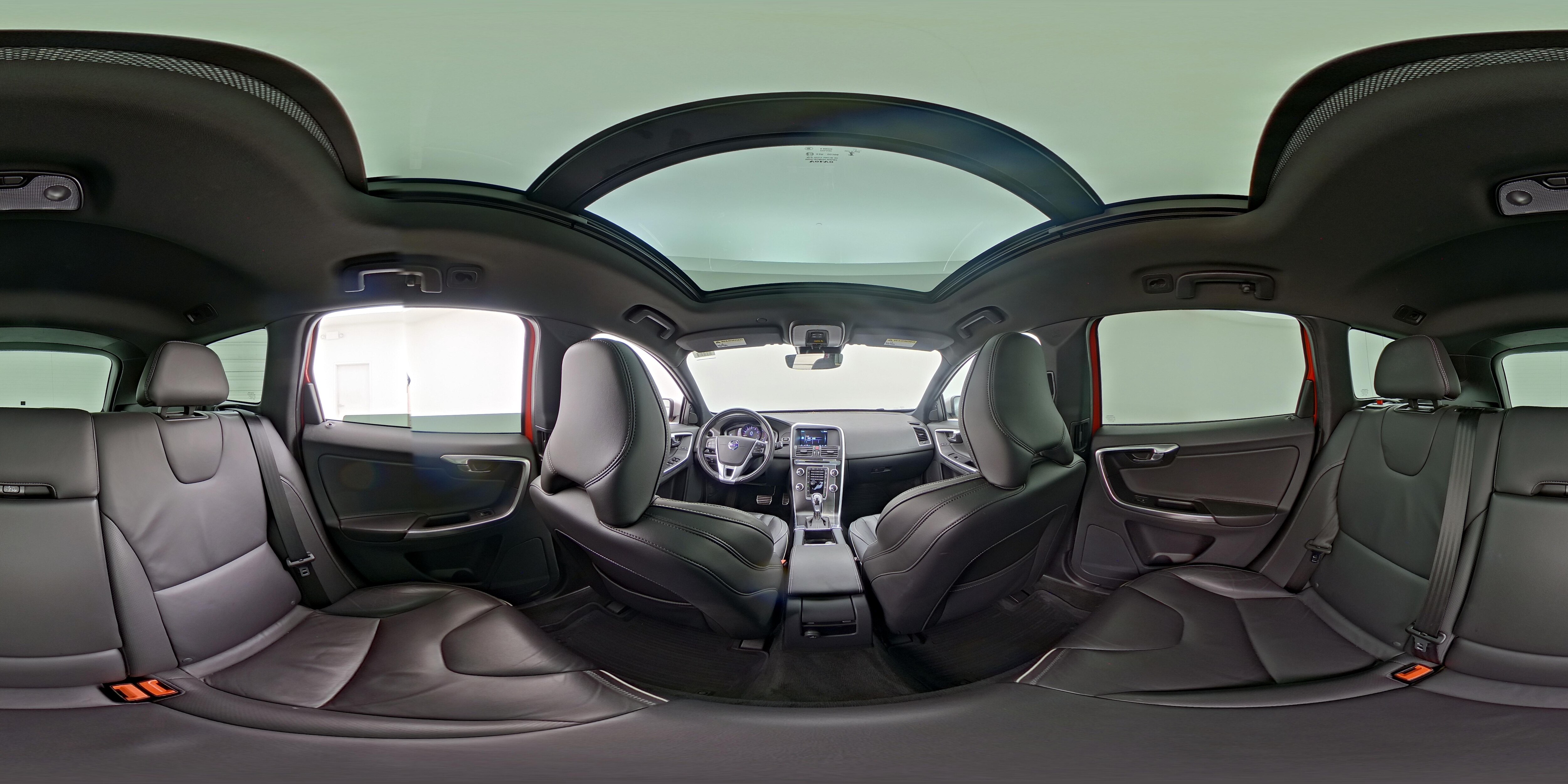 2016 Volvo XC60 T6 R-Design - Photo 27