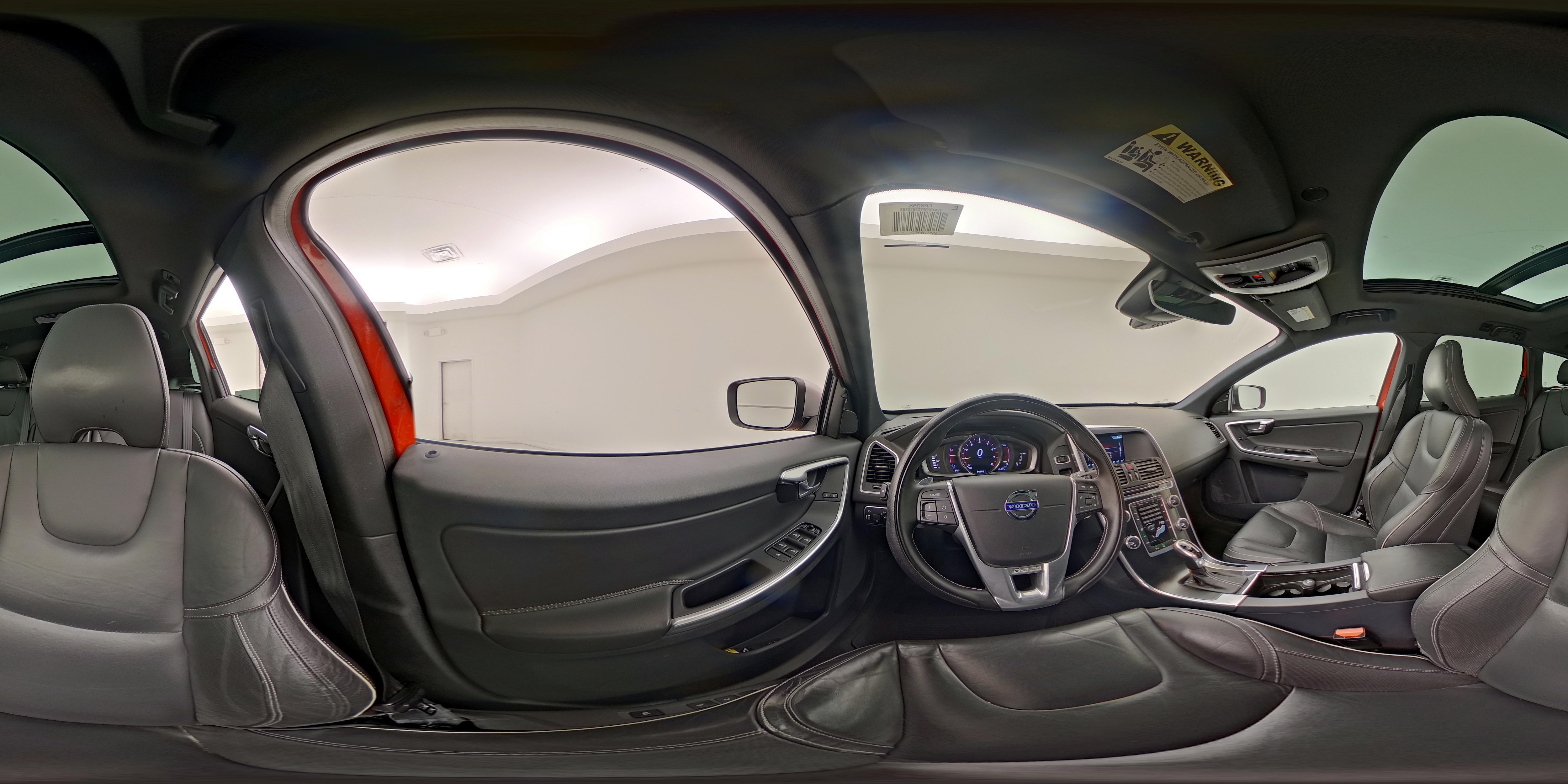 2016 Volvo XC60 T6 R-Design - Photo 28