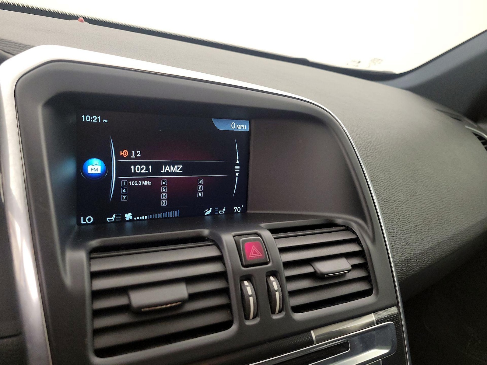2016 Volvo XC60 T6 R-Design - Photo 17