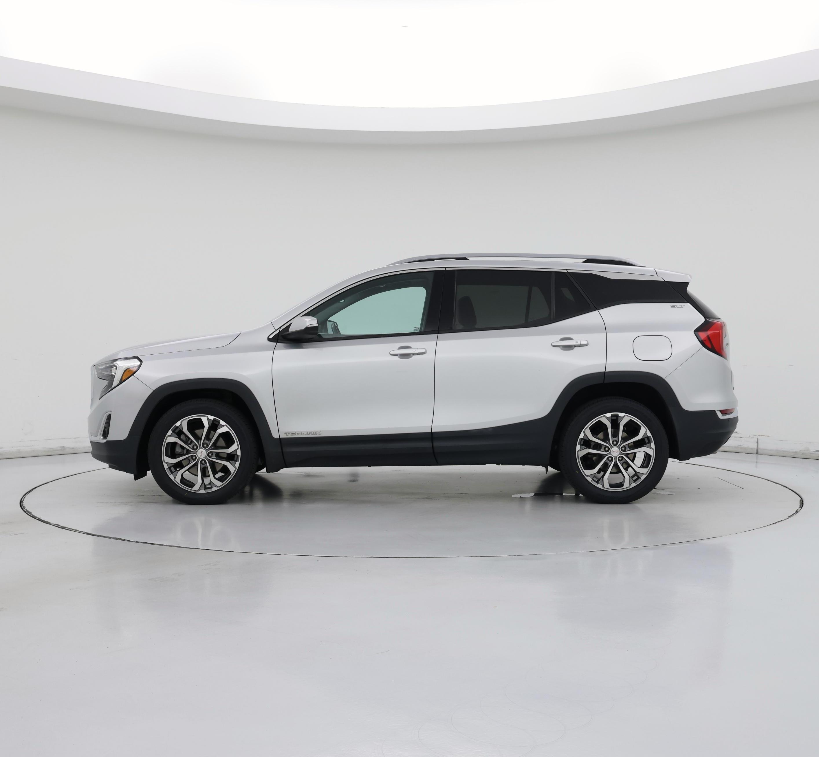 Thumbnail: 2020 GMC Terrain - 3